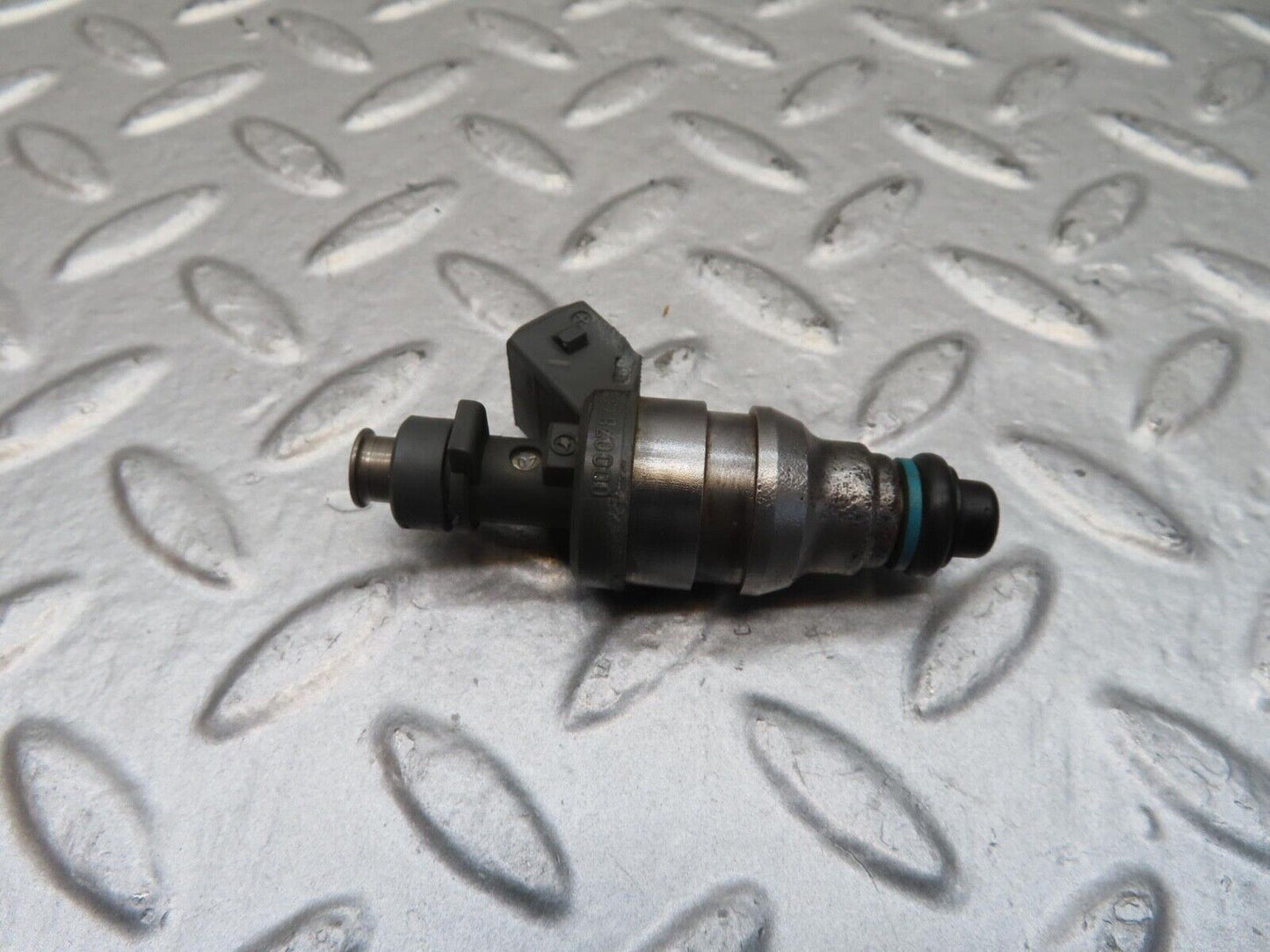 15068 Mercedes-Benz W140 S320 Fuel Injector Bosch 0280155209
