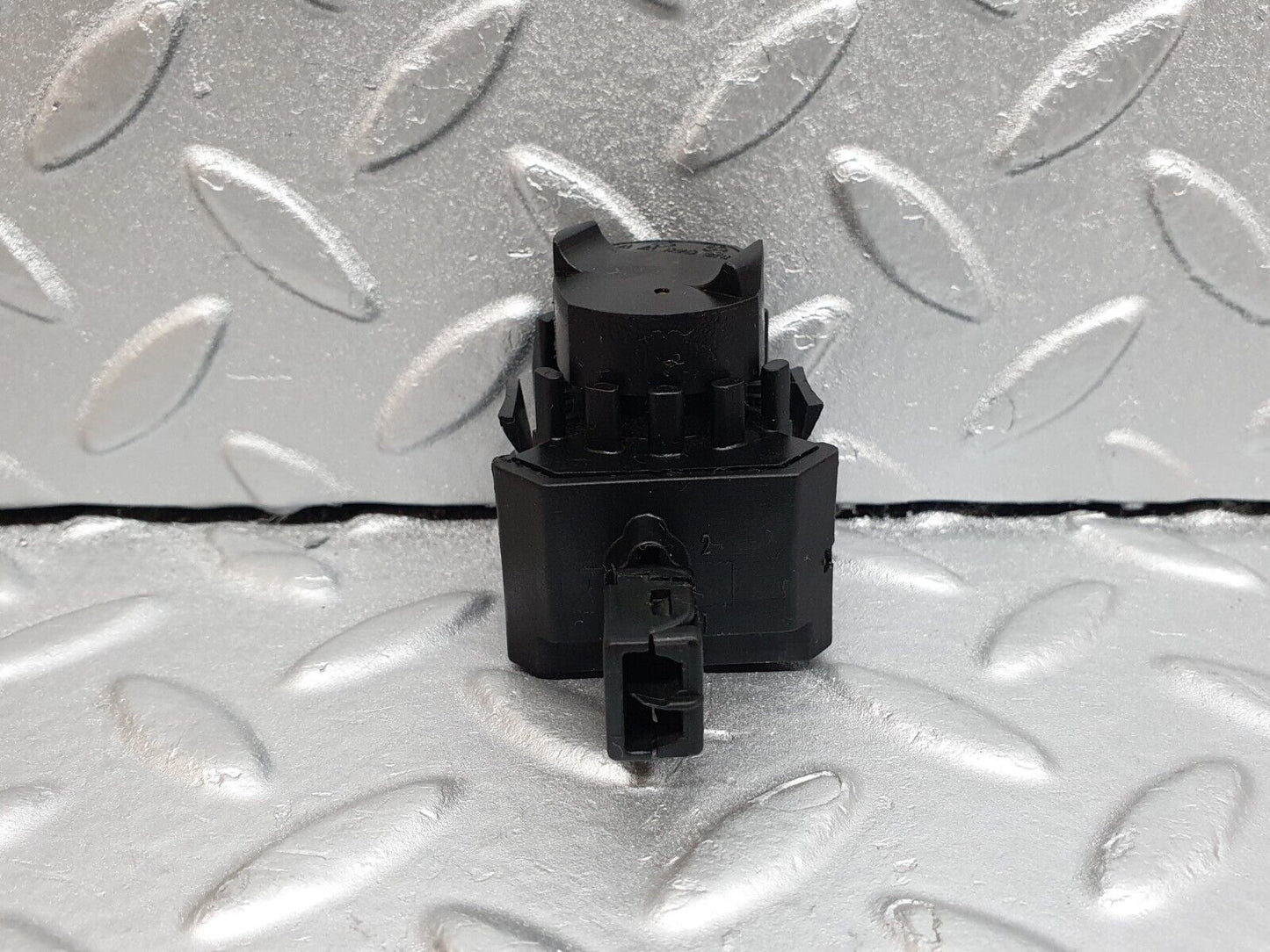41924 Mercedes-Benz W202 C200 Kick Down Switch 0045451714