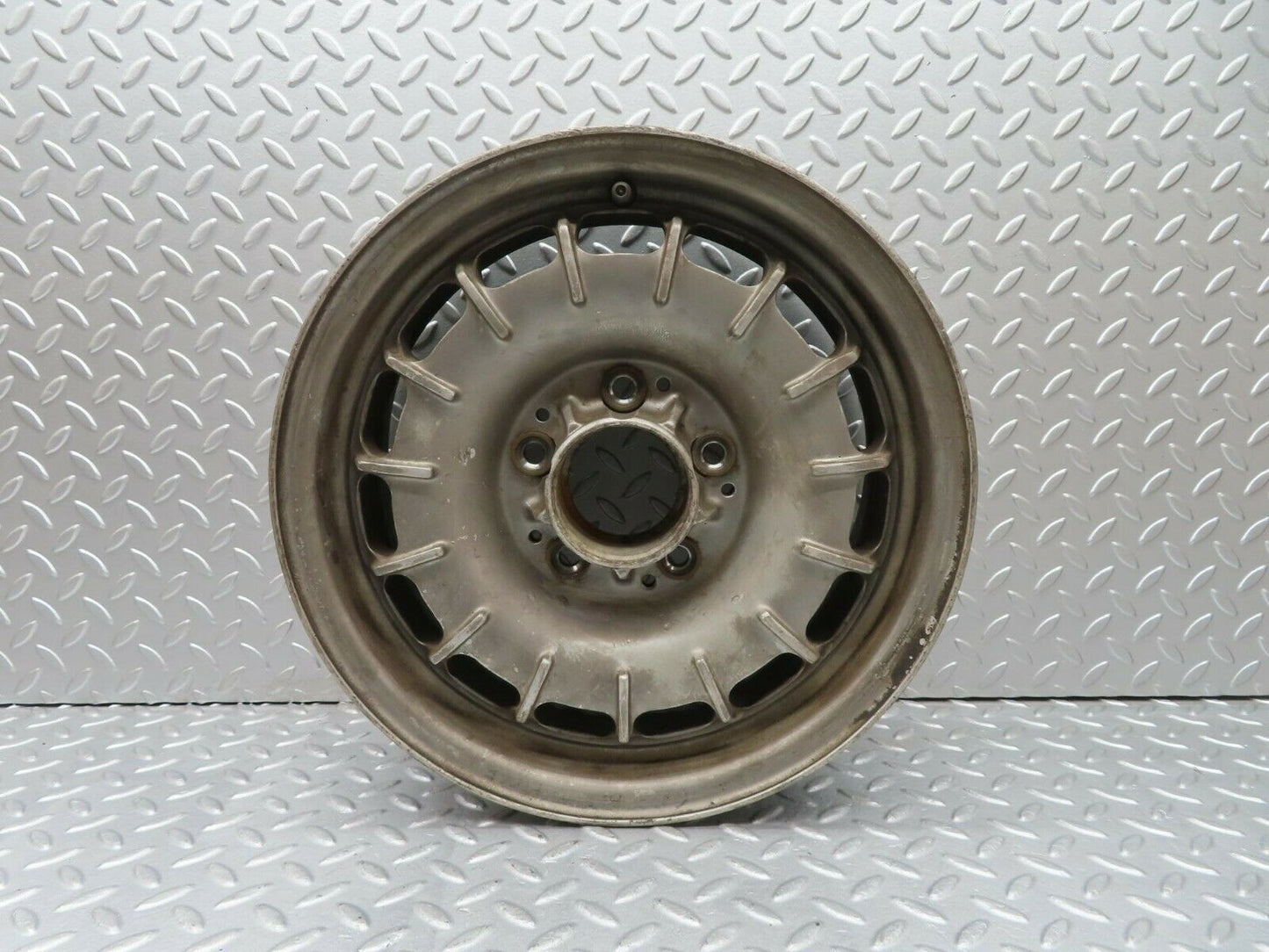12107 Mercedes-Benz Alloy Wheel Mexican Hat 6Jx14H2 ET30 1264001902