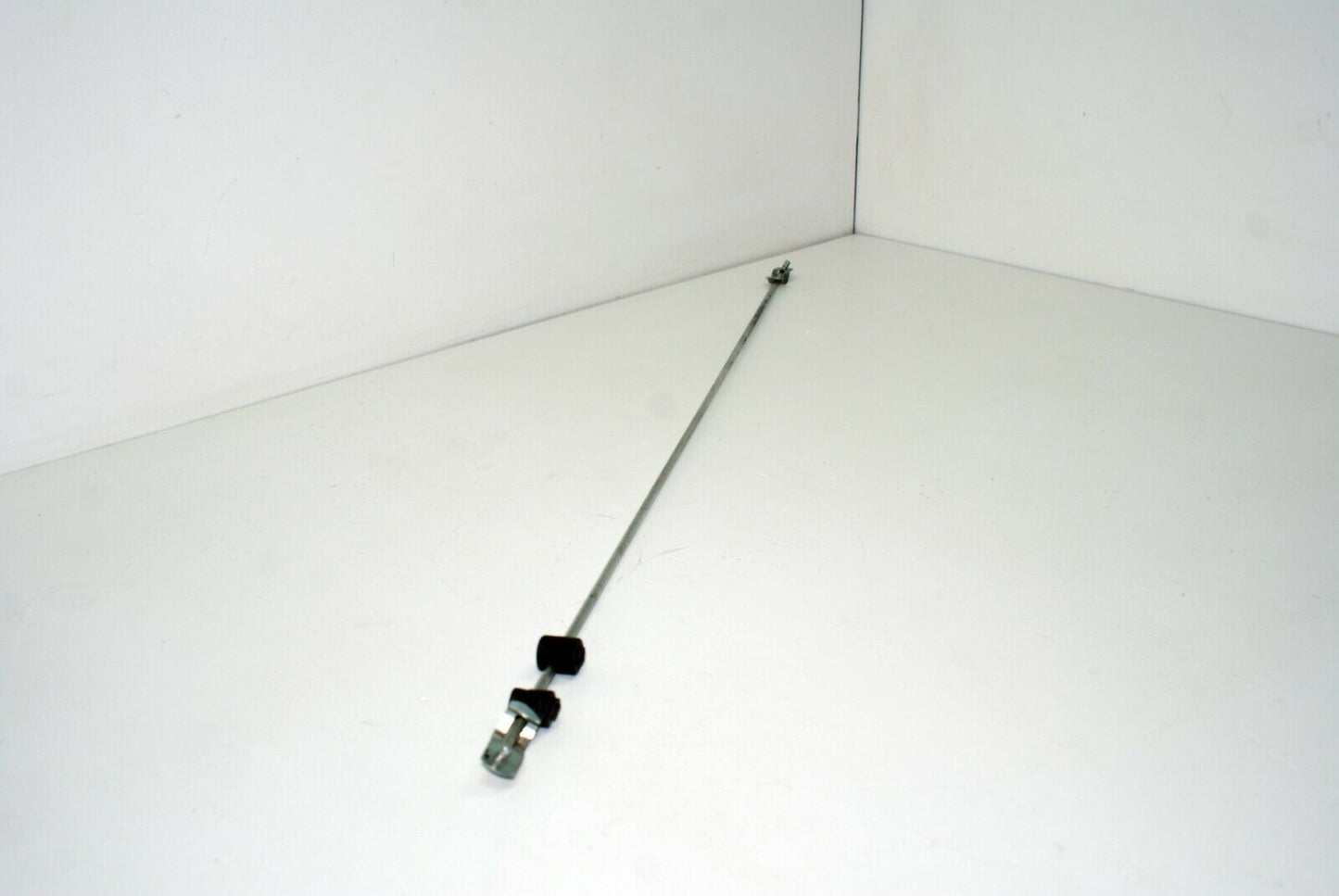2071 Mercedes-Benz W105 219 PONTON Door Lock Control Bar Front Right