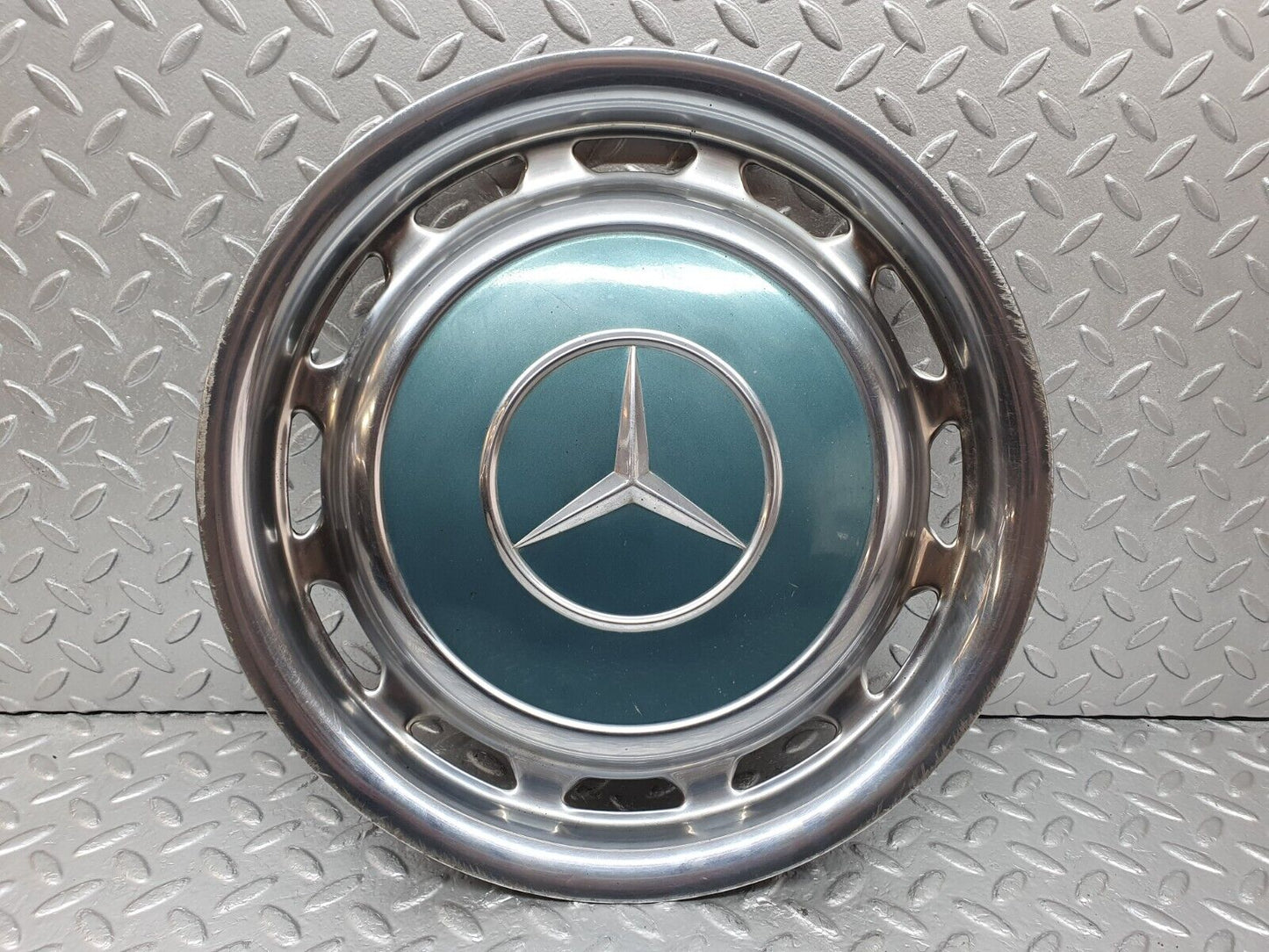44162 Mercedes-Benz C123 230CE Coupe Wheel Hub Cap 14''