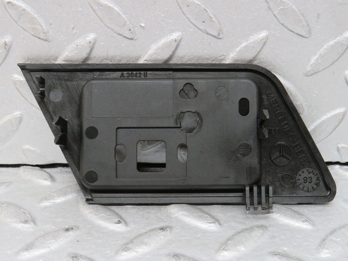 37766 Mercedes-Benz A124 320E Cabriolet Front Left Seat Electric Adjustment Trim A3042LI
