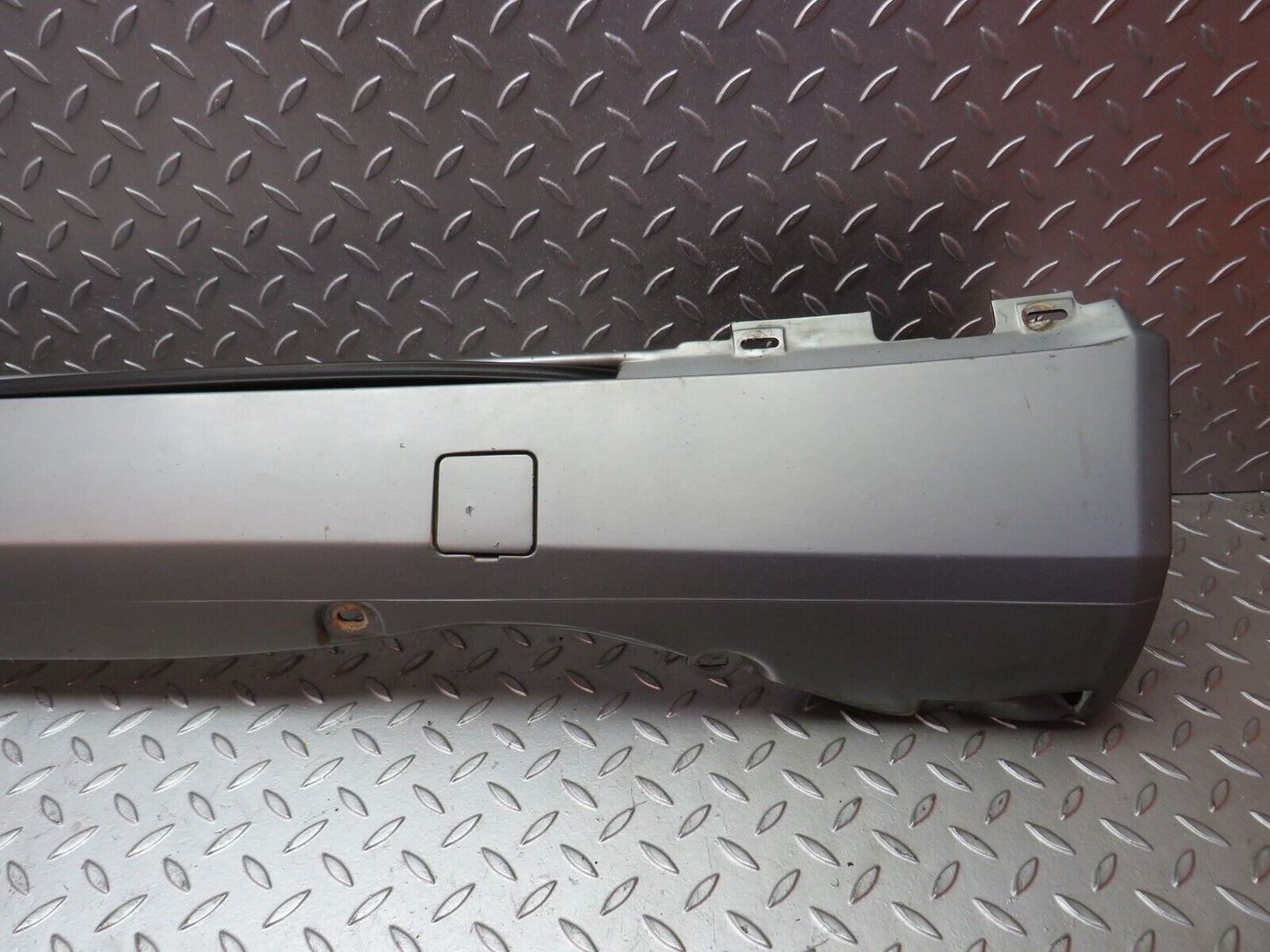 31829 Mercedes-Benz W201 190LE 1.8L Side Skirt Right Side
