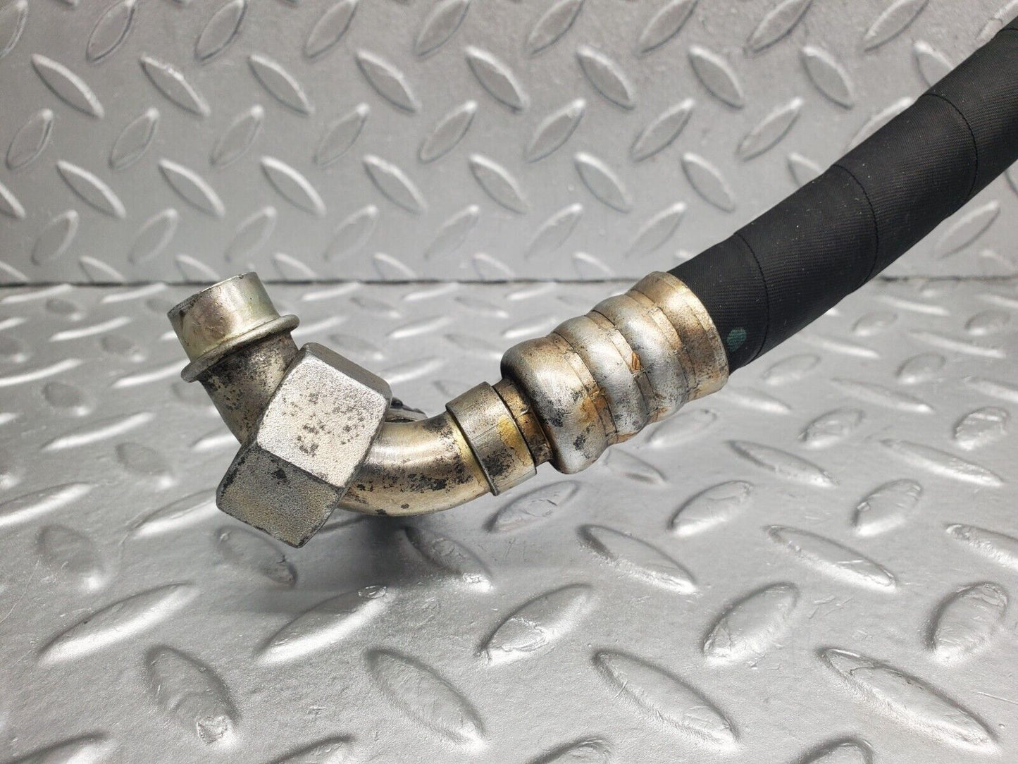 46230 Mercedes-Benz W124 280E Air Conditioning Hose Pipe With Dryer