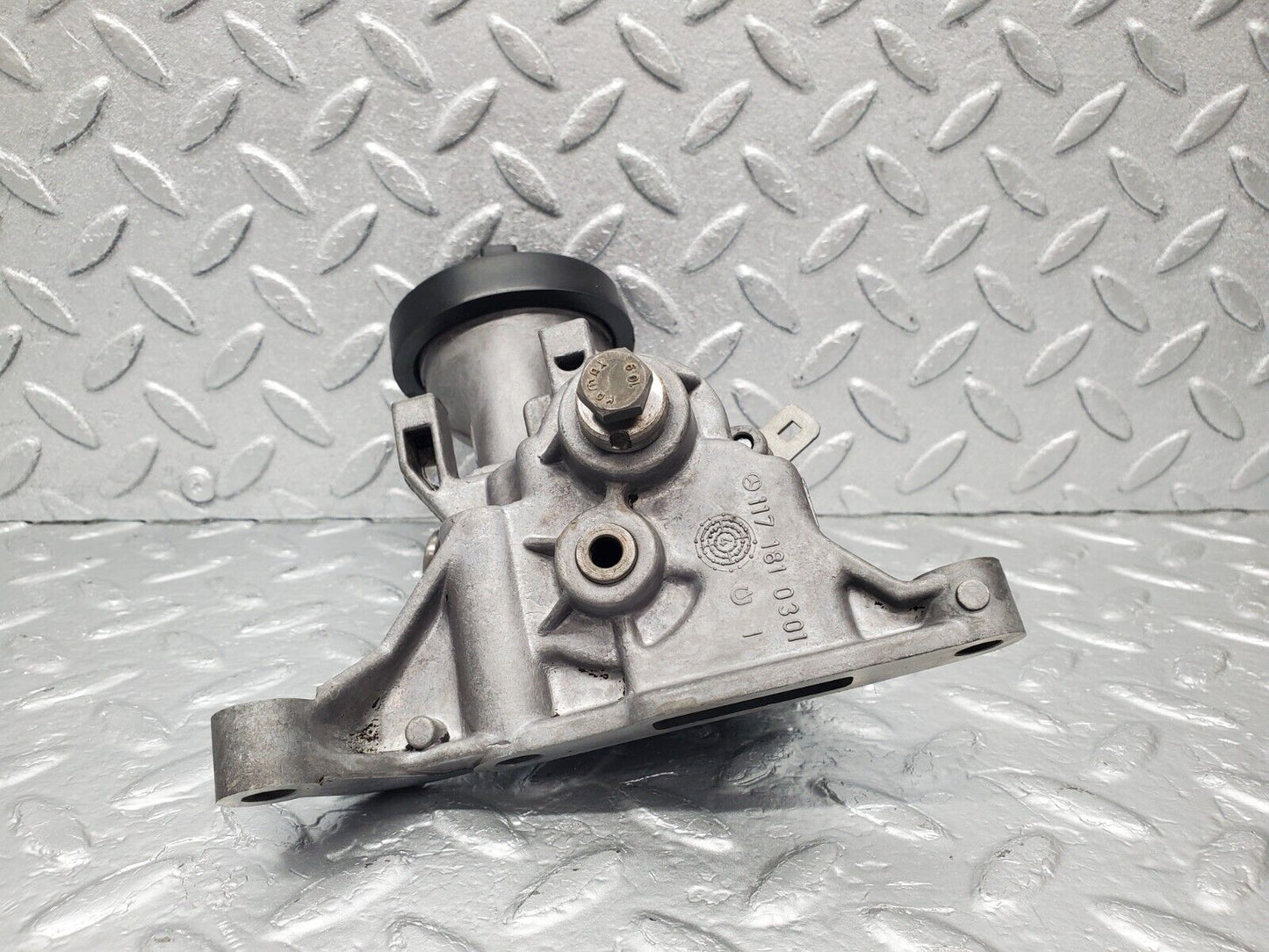 46281 Mercedes-Benz W126 420SE Oil Pump 1171810301 1171860401