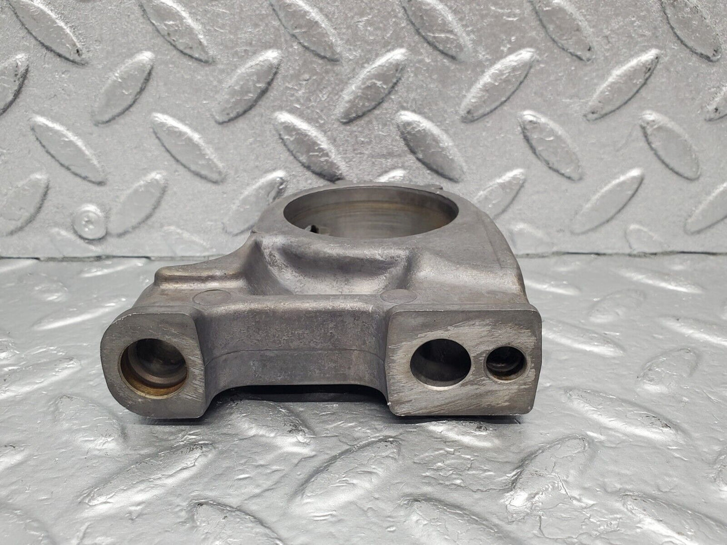 46270 Mercedes-Benz W126 420SE Camshaft Tower Bearing 1160514612