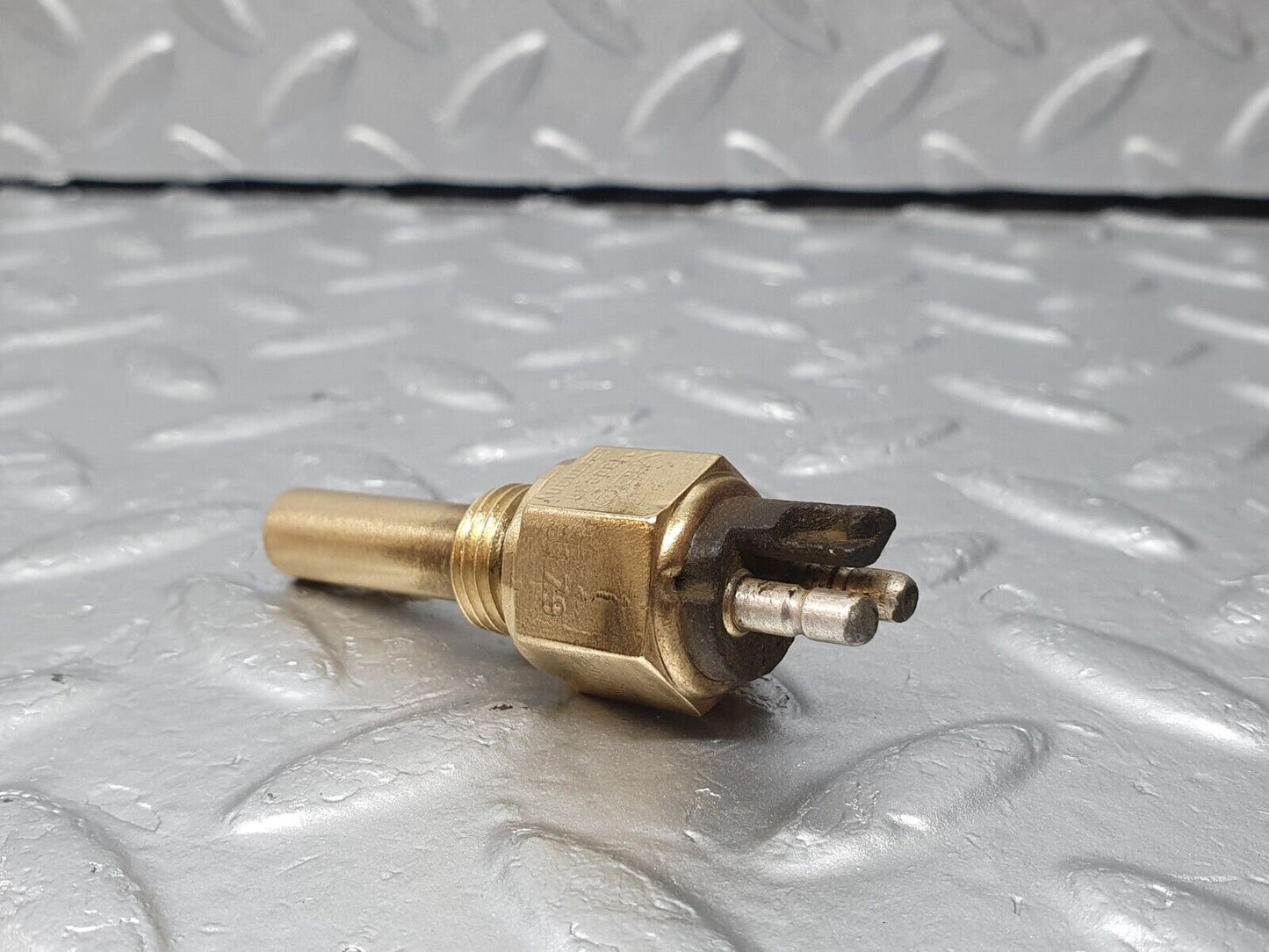 41338 Mercedes-Benz C107 350SLC Coupe Coolant Temperature Sensor VDO