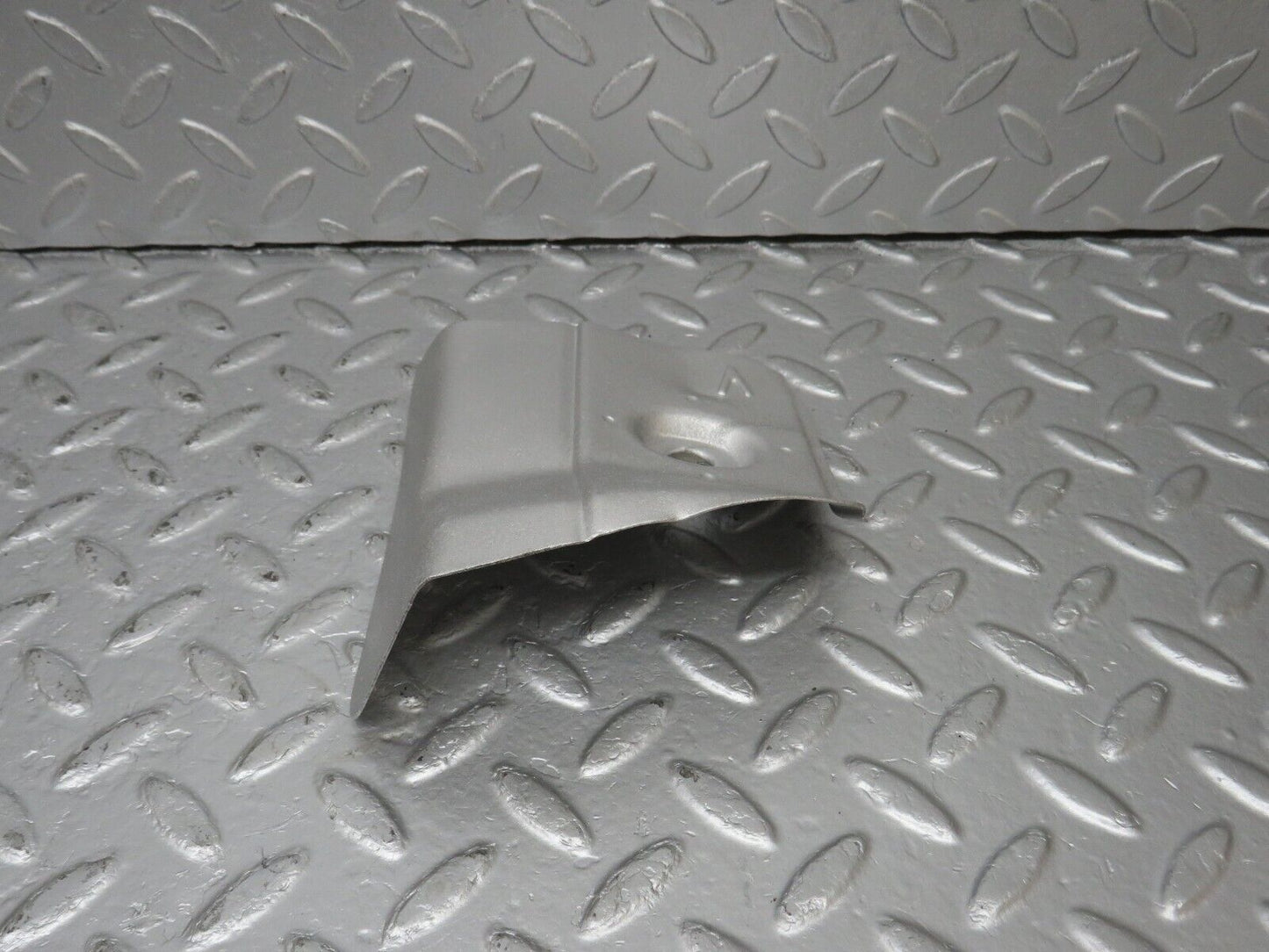 40580 Mercedes-Benz W123 300D Right Engine Mount Bracket Heat Shield