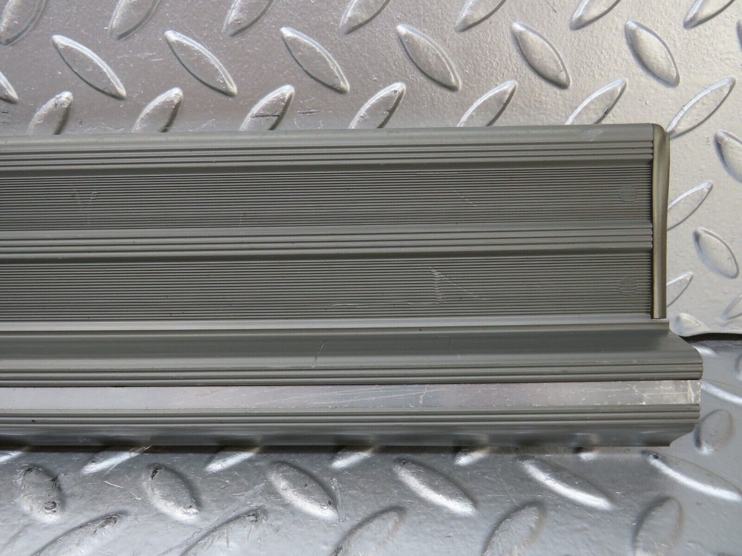 26279 Mercedes-Benz W116 450SE Rear Left Door Sill Grey