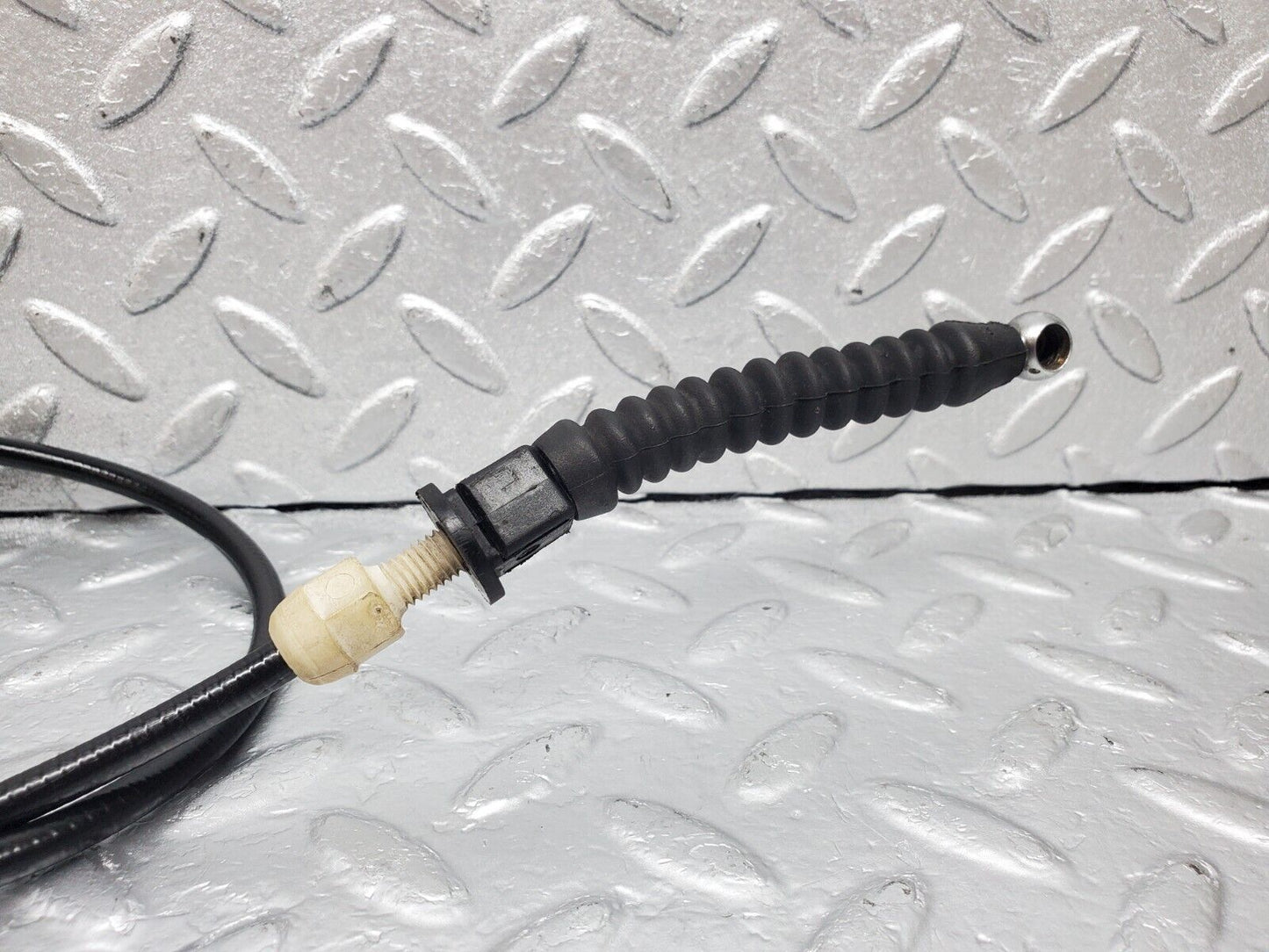 45497 Mercedes-Benz W124 260E Automatic Gearbox Cable 722.409