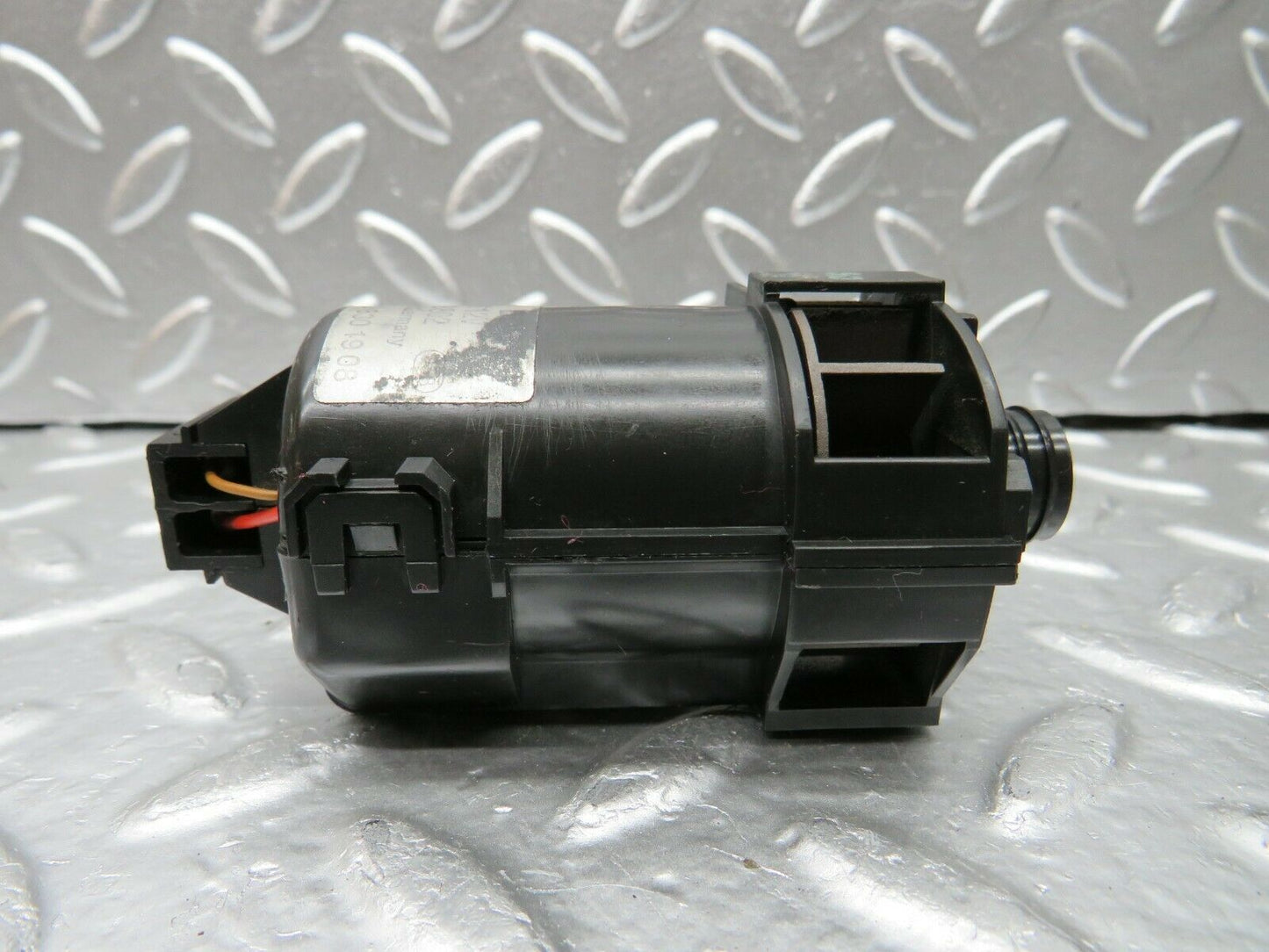 22404 Mercedes-Benz C124 E220 Coupe Temperature Sensor 0008301908 0130002802