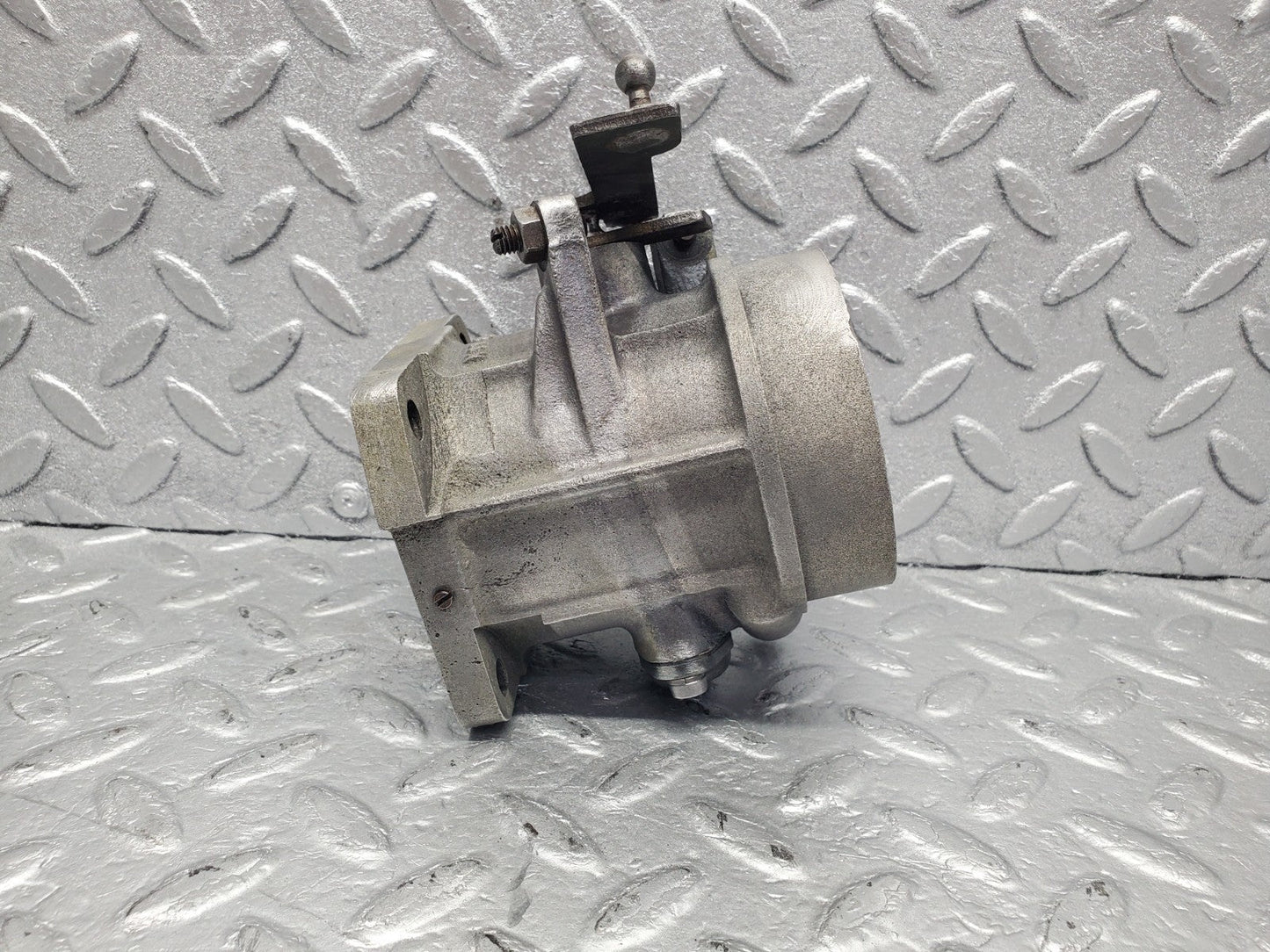 W112 throttle body valve used OEM