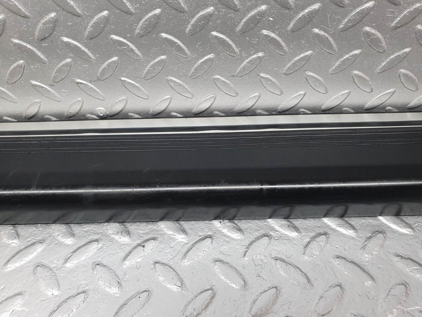41768 Mercedes-Benz W202 C200 Front Right Door Sill Trim 2026800735