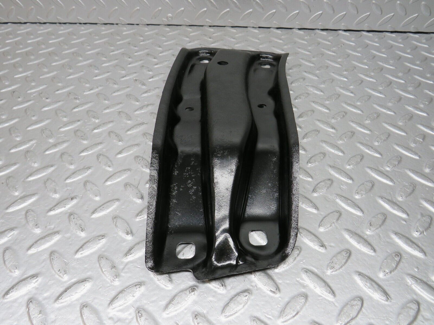 33403 Mercedes-Benz W202 C180 Gearbox Mount Bracket