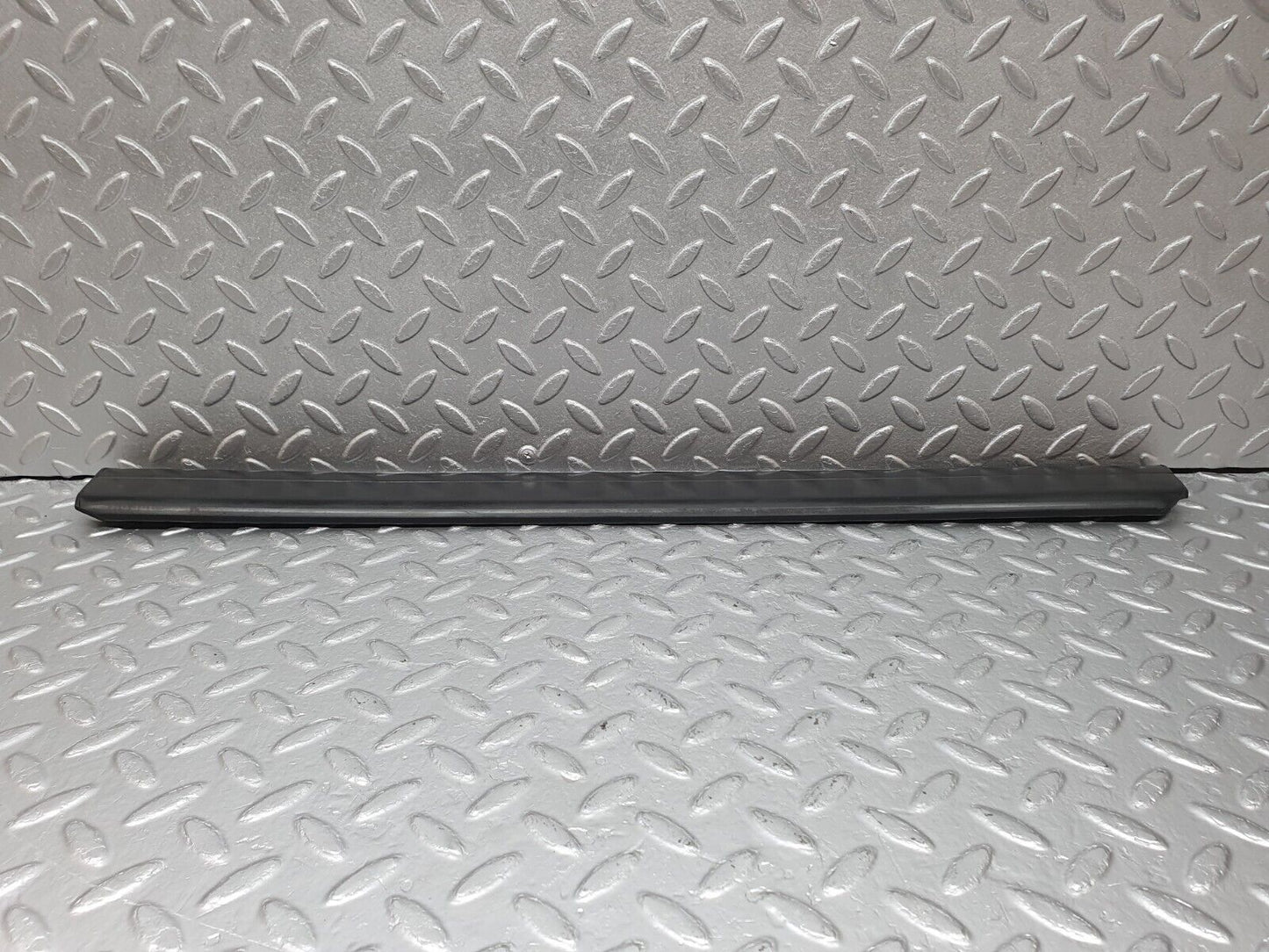 41422 Mercedes-Benz W124 200E Rear Left Door Lower Moulding Trim