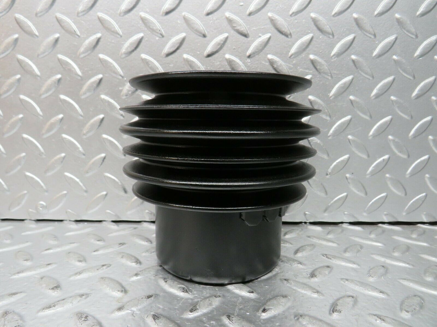 23371 Mercedes-Benz W116 350SE Crankshaft Pulley