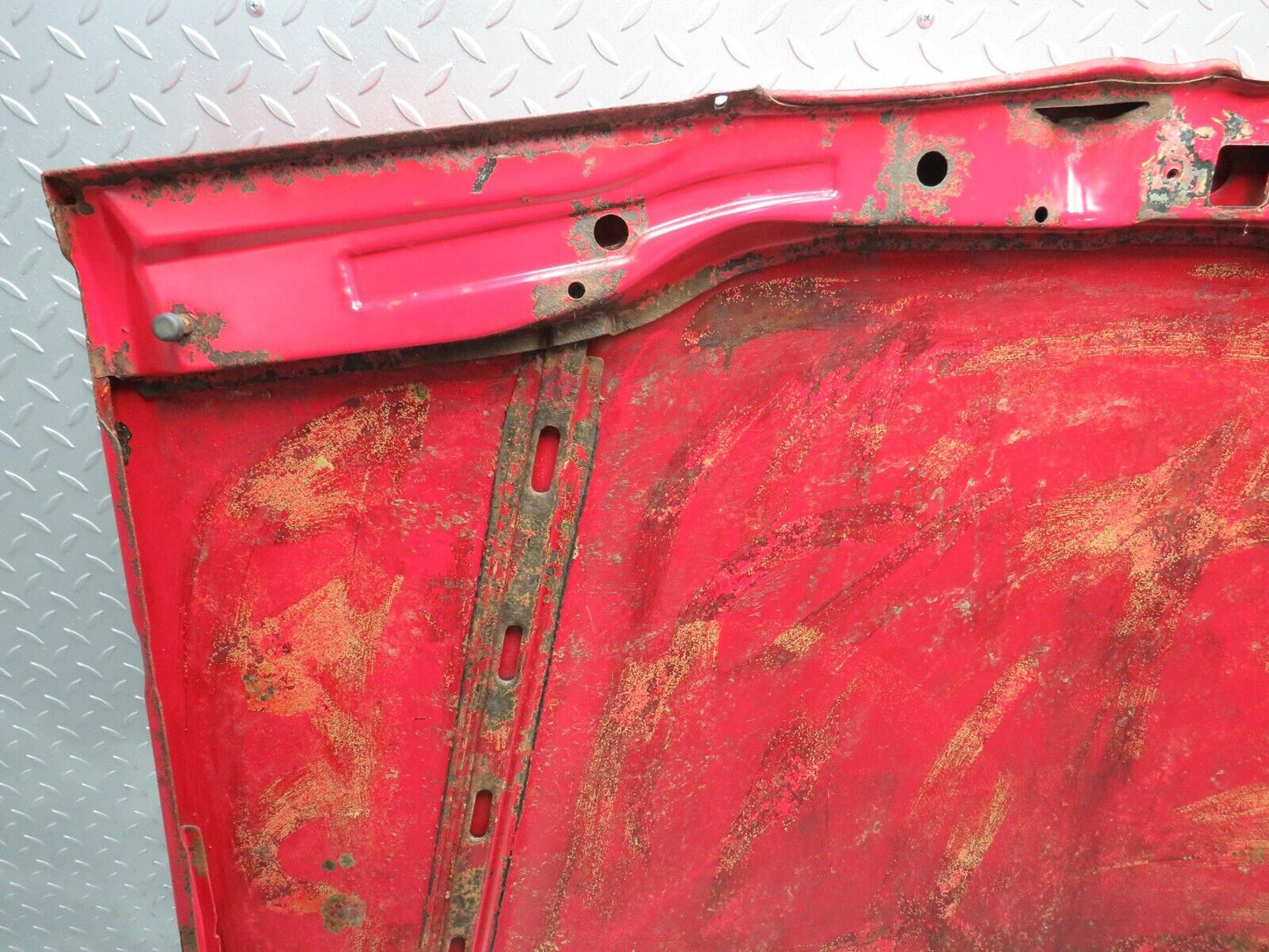 28005 Mercedes-Benz W123 280E Bonnet