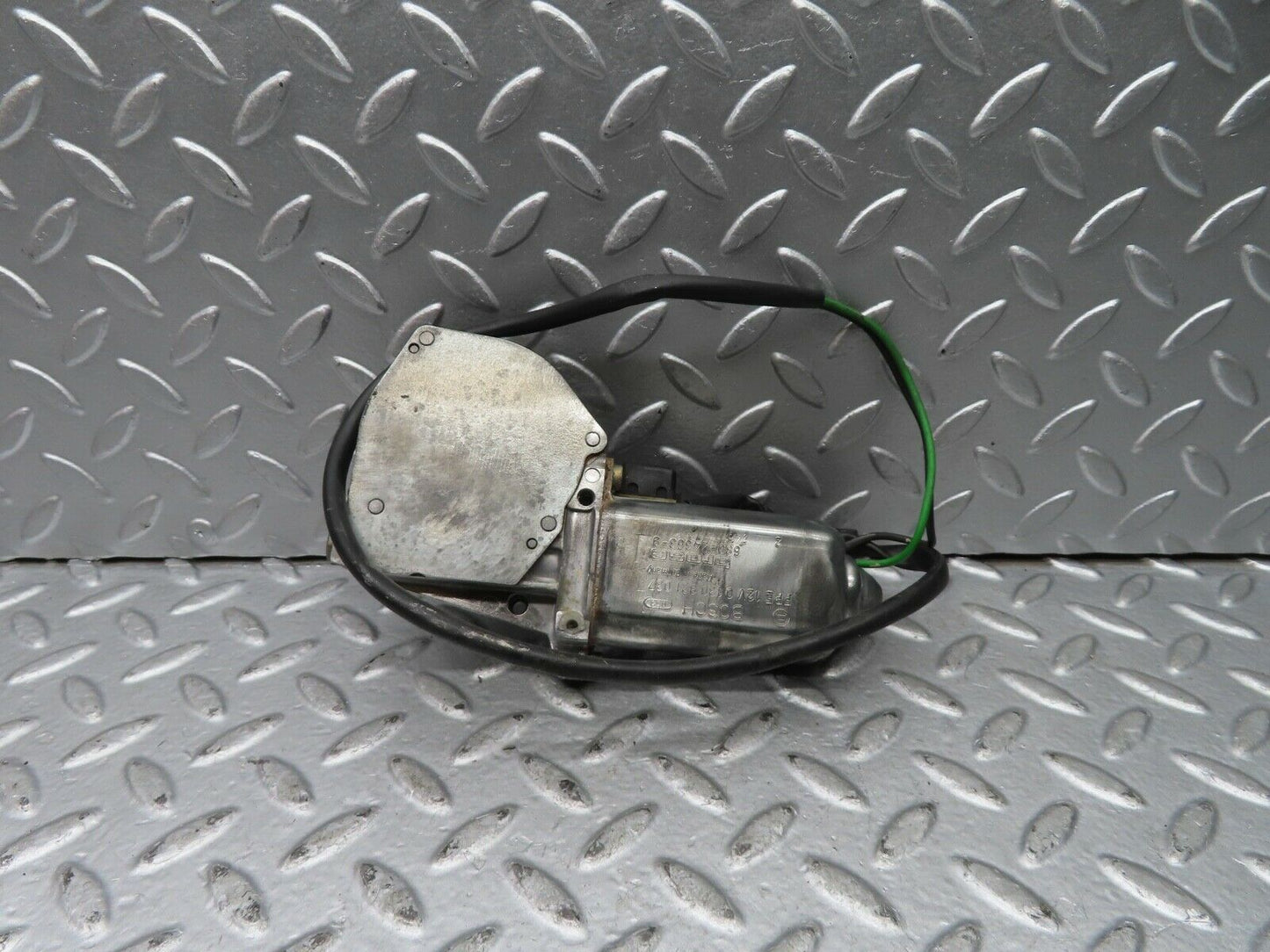 21441 Mercedes-Benz W126 300SE Rear Left Window Regulator Motor 0130821037