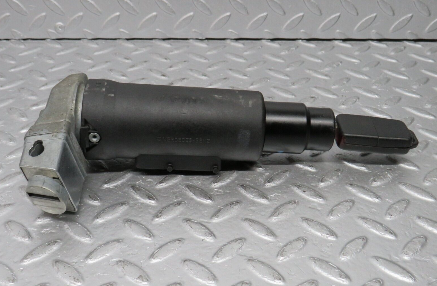 47205123