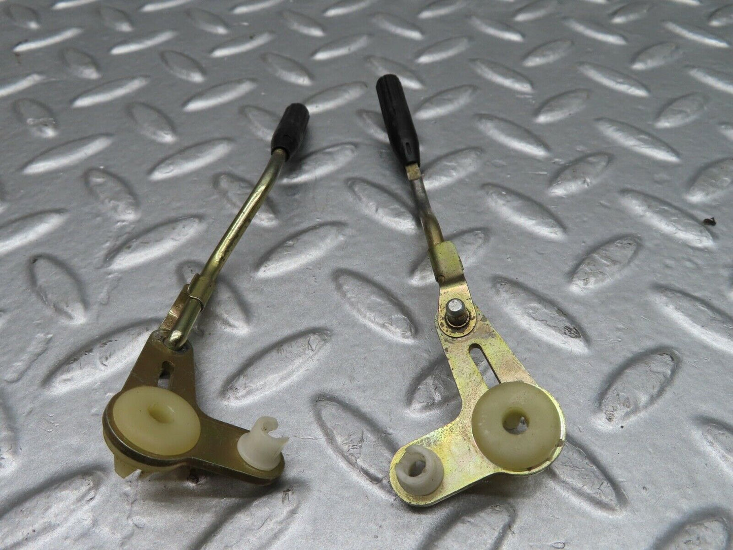 21059 Mercedes-Benz W123 230E Rear Door Lock Knob Pair