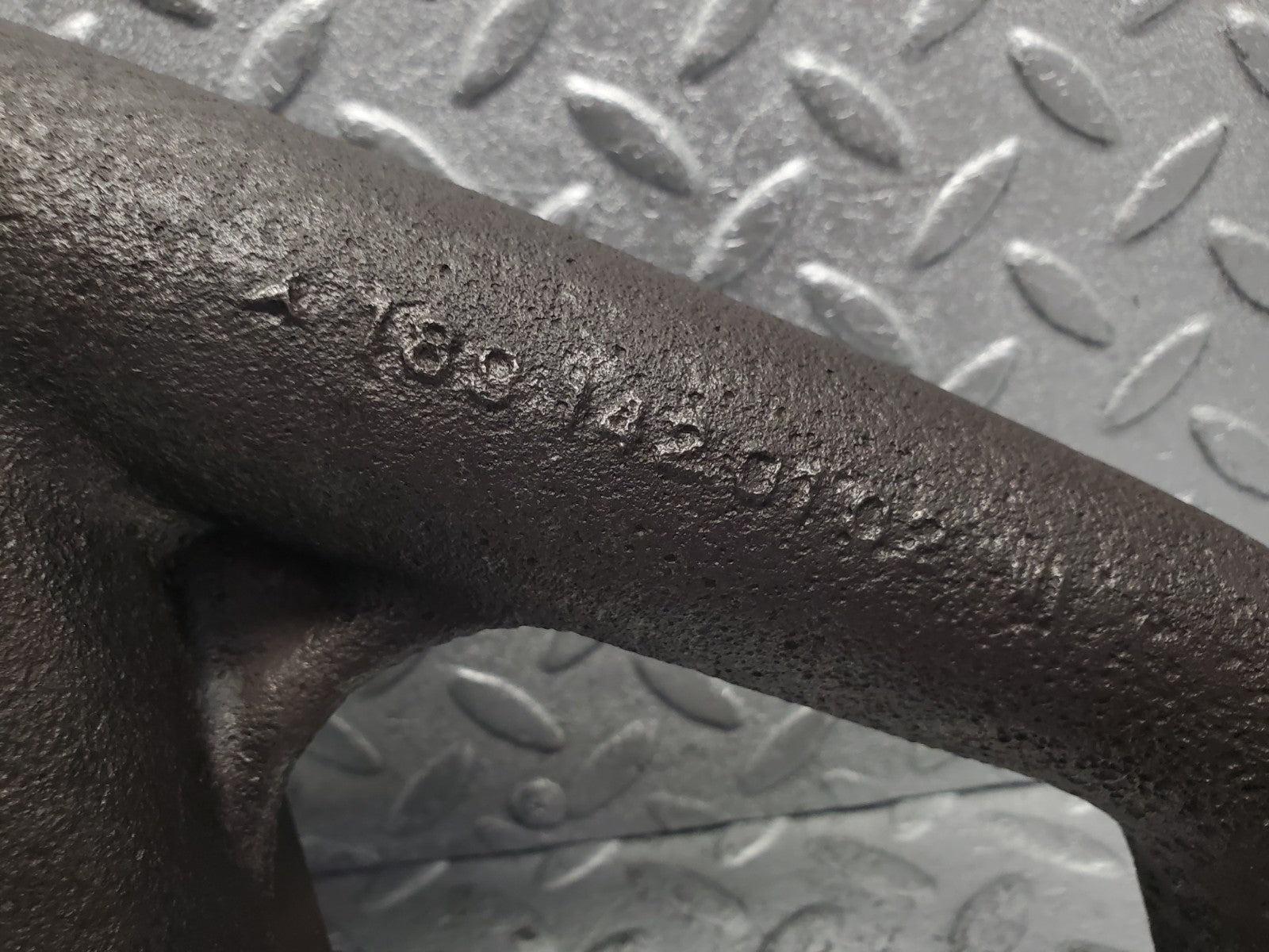 W112 exhaust manifold 4-6 used OEM