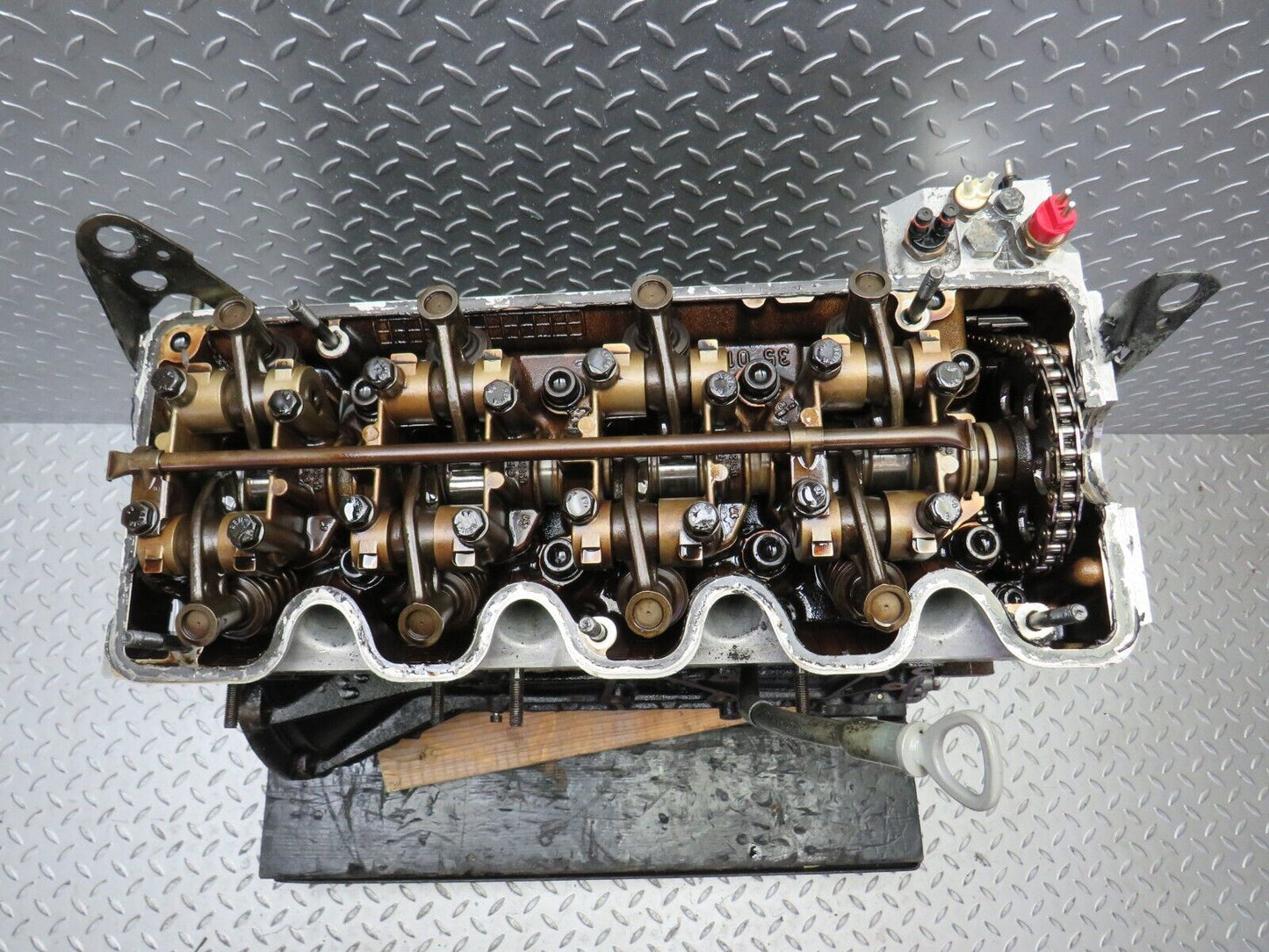 33852 Mercedes-Benz W201 190E Complete Engine 1020112601 M102.962 70.000 miles