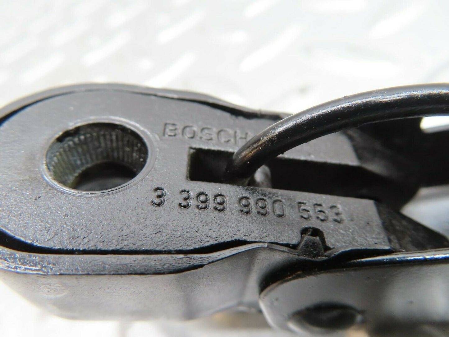 15249 Mercedes-Benz W123 230E Wiper Arm Bosch Left 3399990553