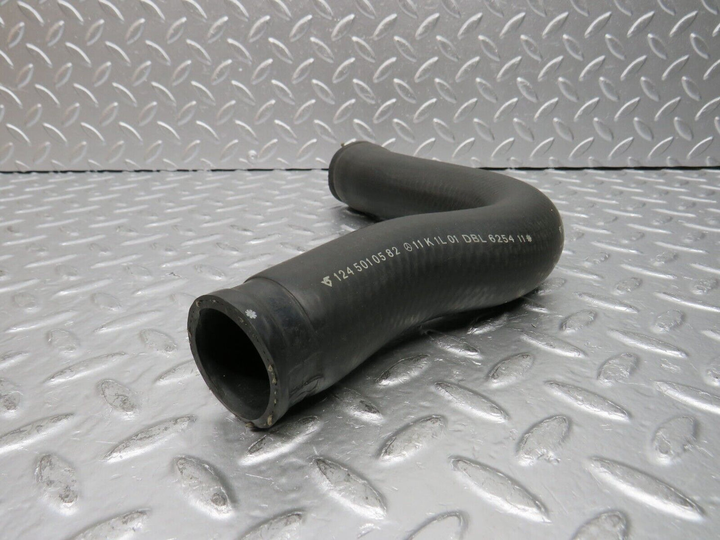 30460 Mercedes-Benz W124 230E Radiator Hose Pipe 1245010582