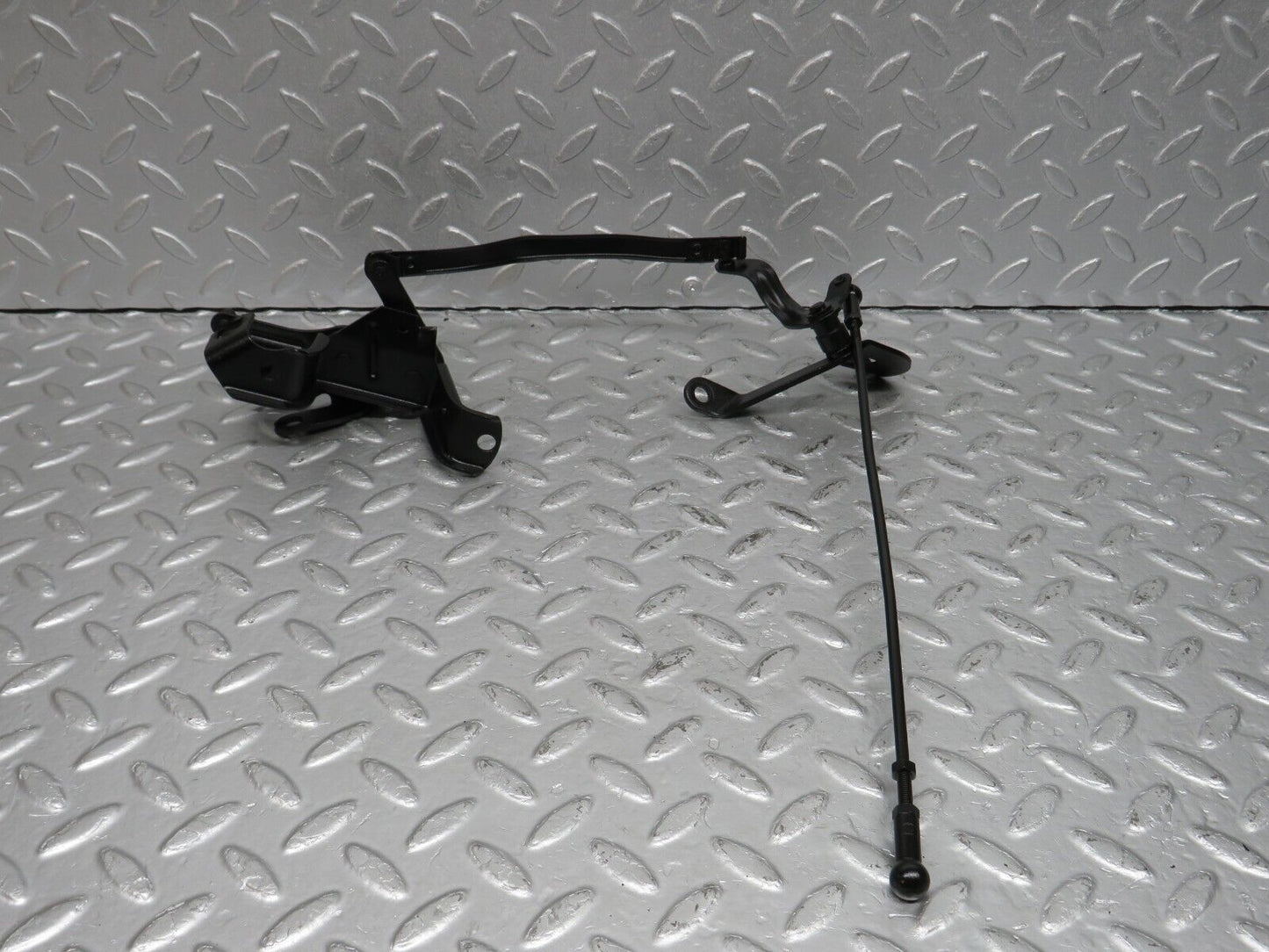 40133 Mercedes-Benz R107 350SL Coupe Throttle Linkage