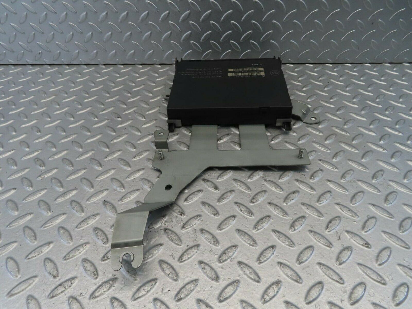 11186 Mercedes-Benz W221 S320 Comfort Control Unit 2218702186