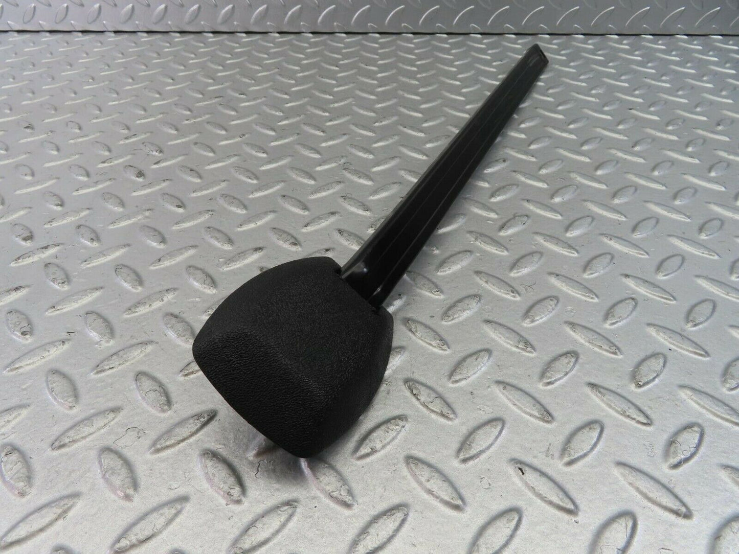 10369 Mercedes-Benz W201 190E Right Seat Belt Runner With Cover