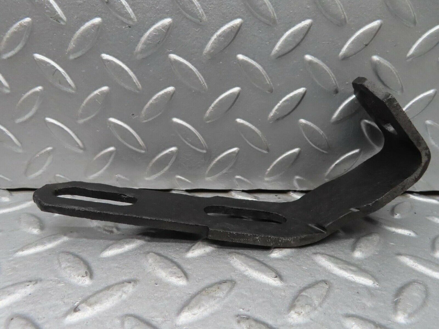 14508 Mercedes-Benz W116 350SE Front Bumper Bracket Holder