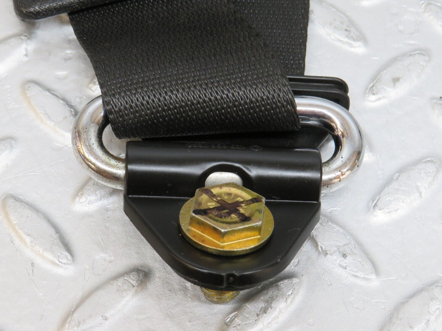 36758 Mercedes-Benz W201 190E 2.0L Rear Seat Belt & Buckle 1268601886 2018605685 2018606069