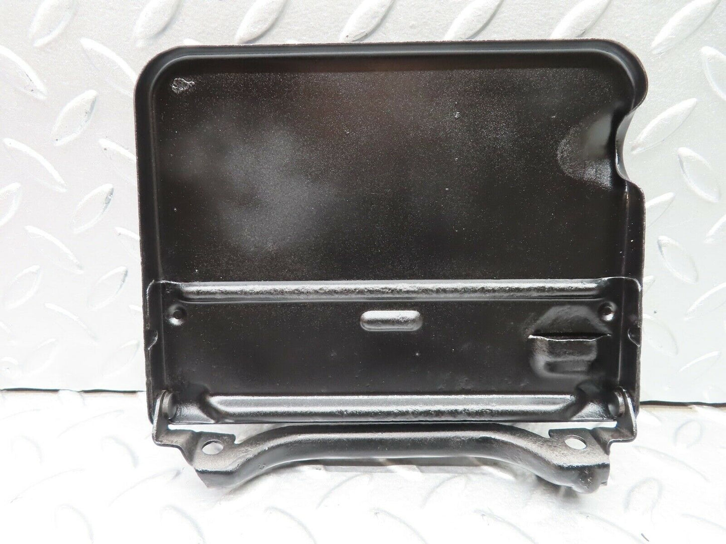 20888 Mercedes-Benz W114 250CE Coupe Fuel Tank Flap Cap