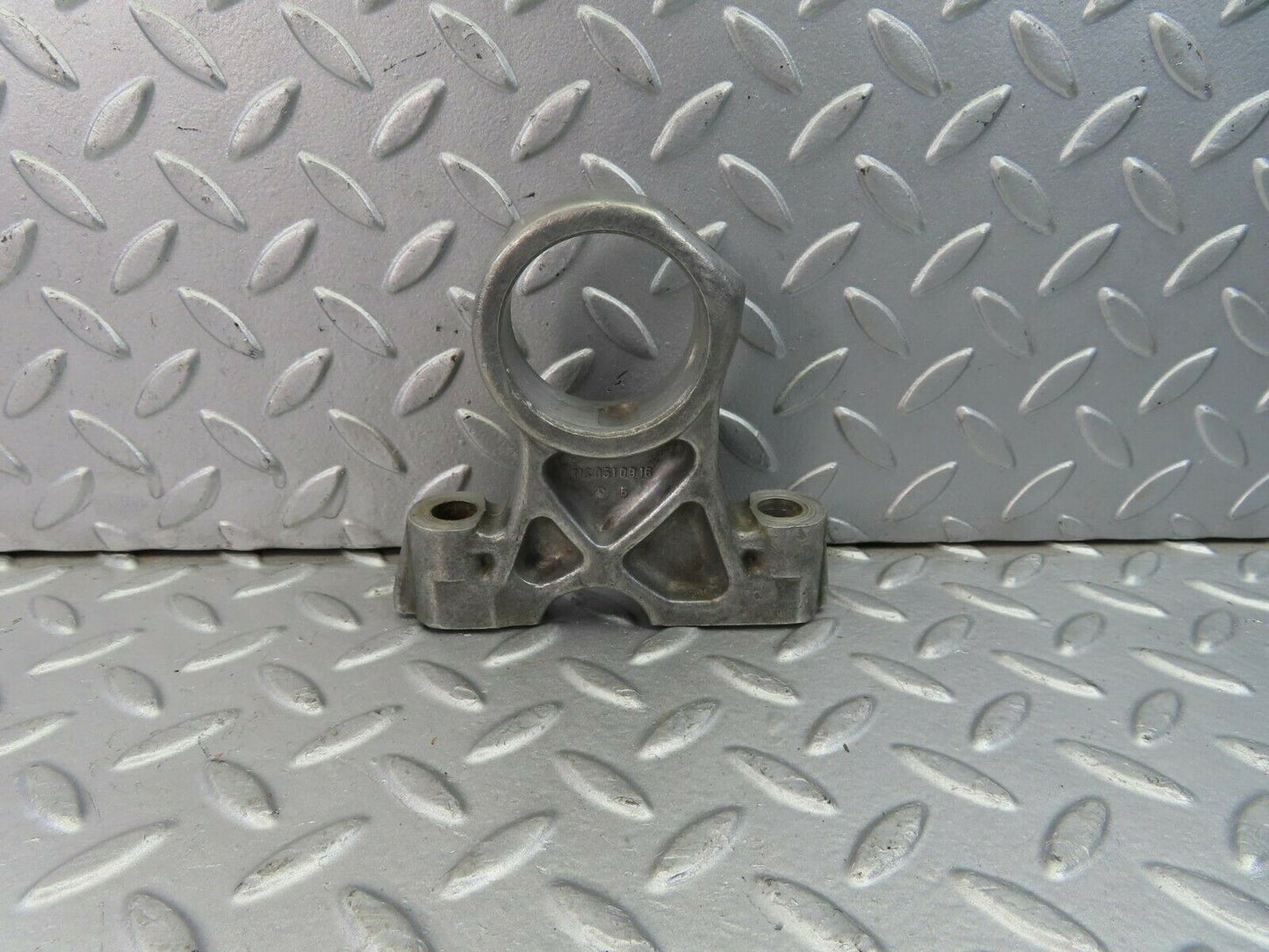 8999 Mercedes-Benz W108 Camshaft Tower Bearing 1140510916