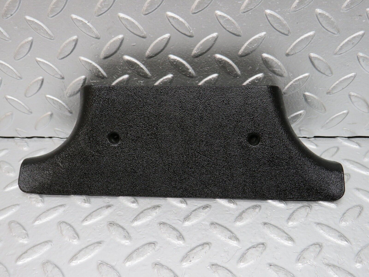 31685 Mercedes-Benz W201 190LE 1.8L B Pillar Bottom Cover Left Black 2016920122