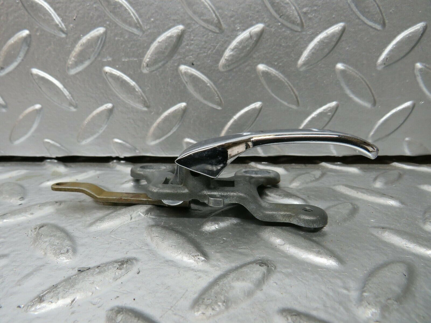 23450 Mercedes-Benz W114 280E Right Interior Door Handle 1107660419