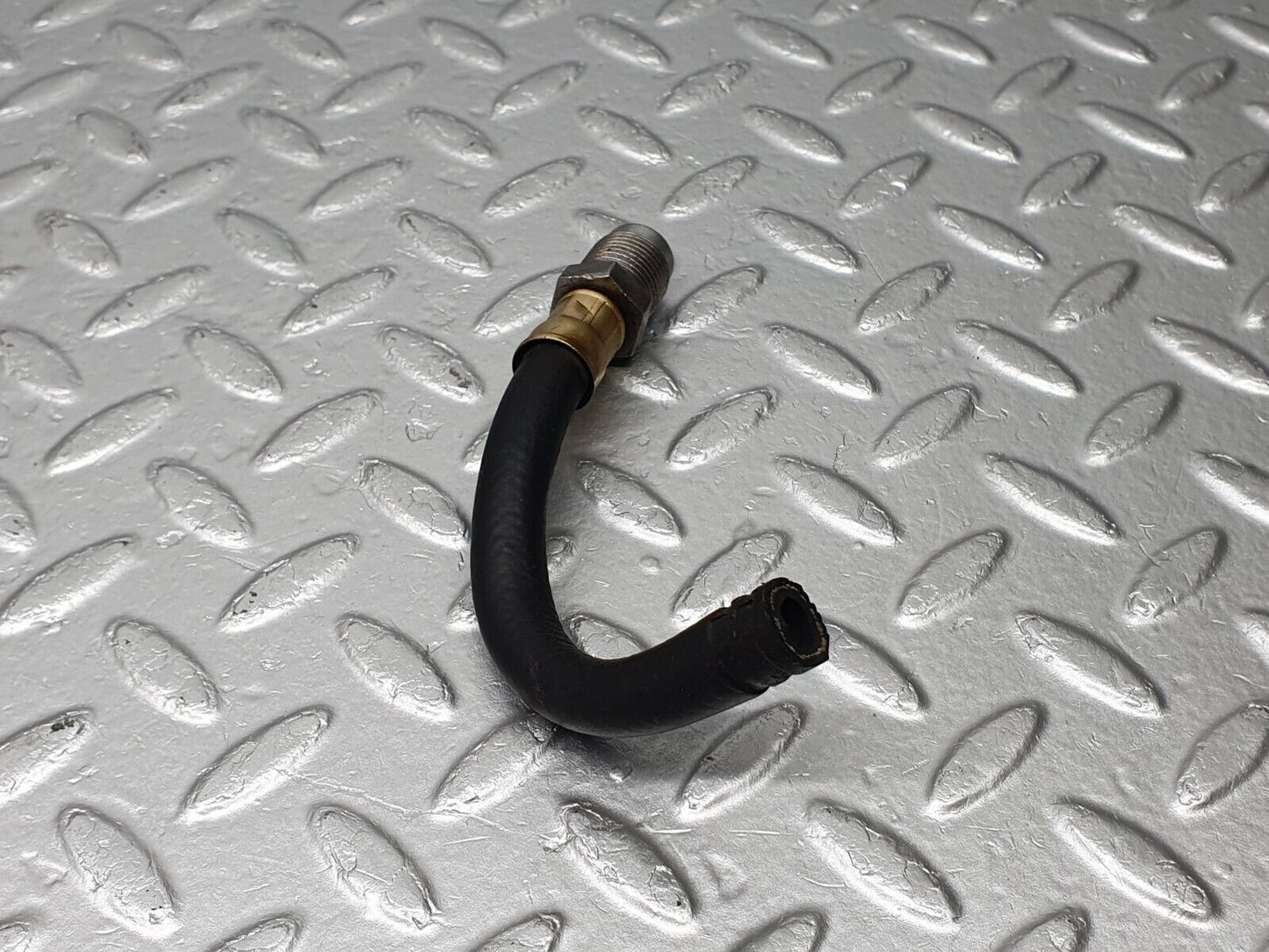 40754 Mercedes-Benz W123 300D Fuel Tank Fuel Filter Hose Pipe