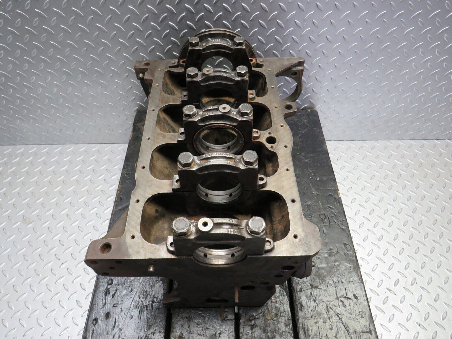 30192 Porsche 924 Engine Block 046103021