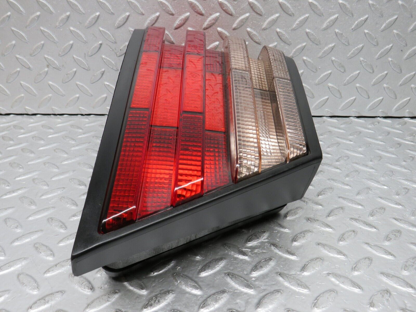 37847 Mercedes-Benz A124 320E Cabriolet Tail Light Left Side