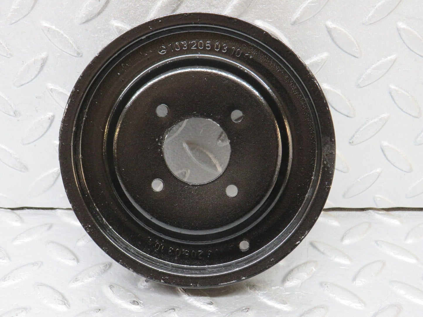 38922 Mercedes-Benz W201 190E Engine Cooling Fan Pulley 1032050310