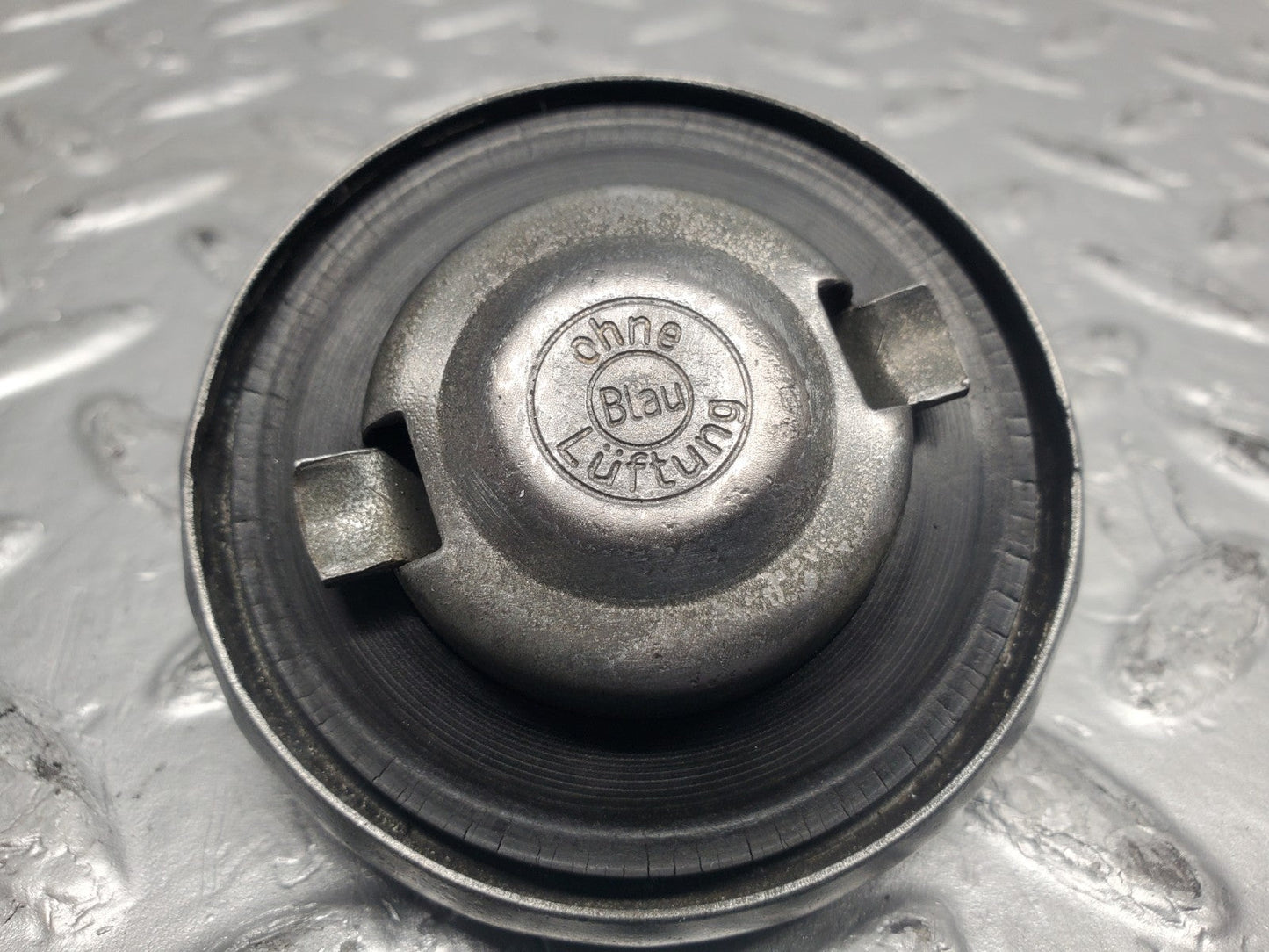 47163290