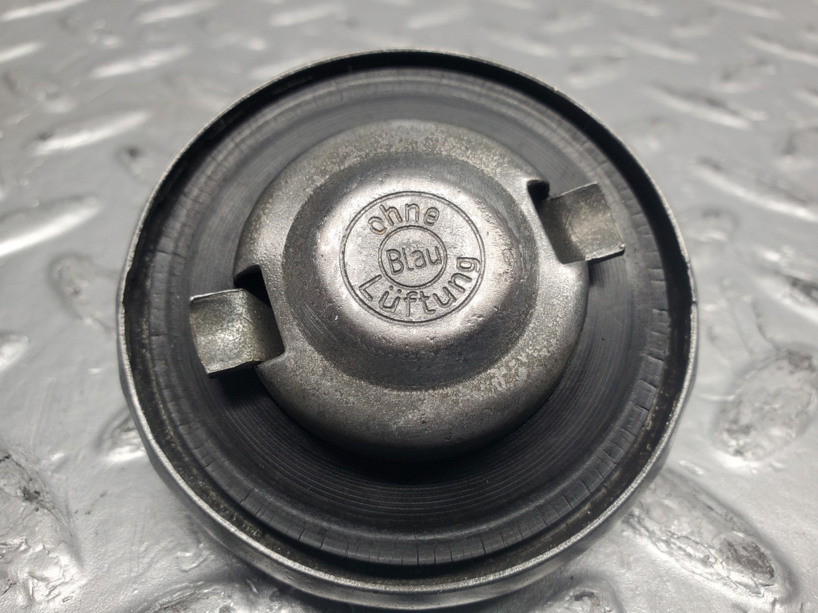 47163290