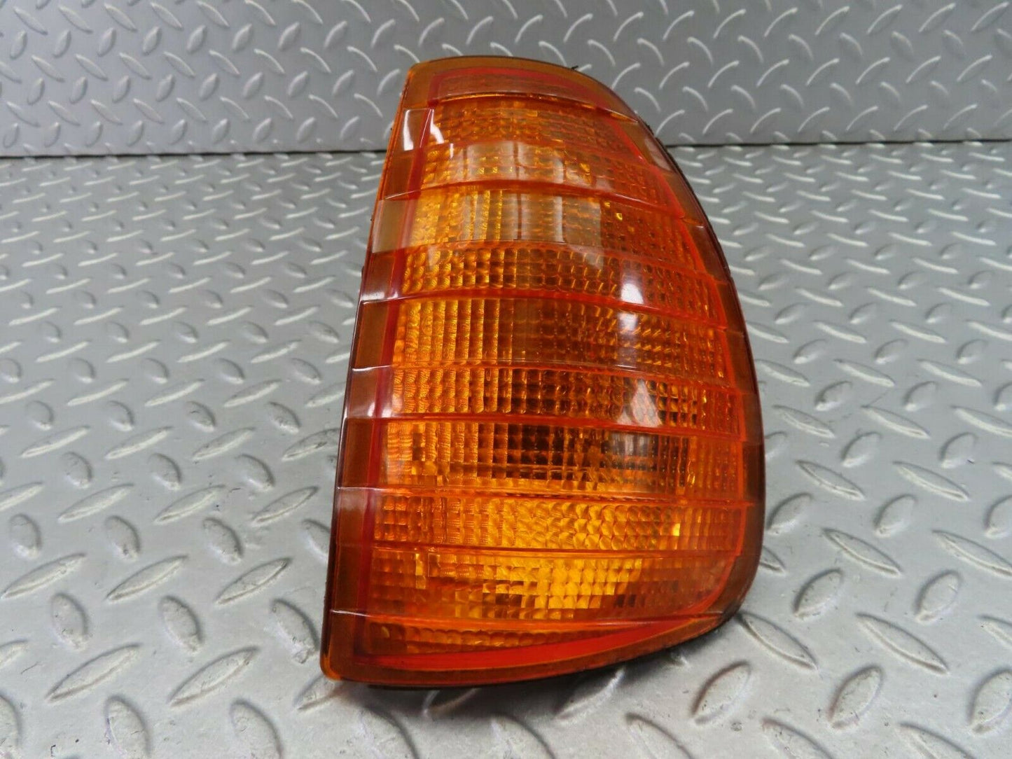 8062 Mercedes-Benz W123 Indicator Light Front Left