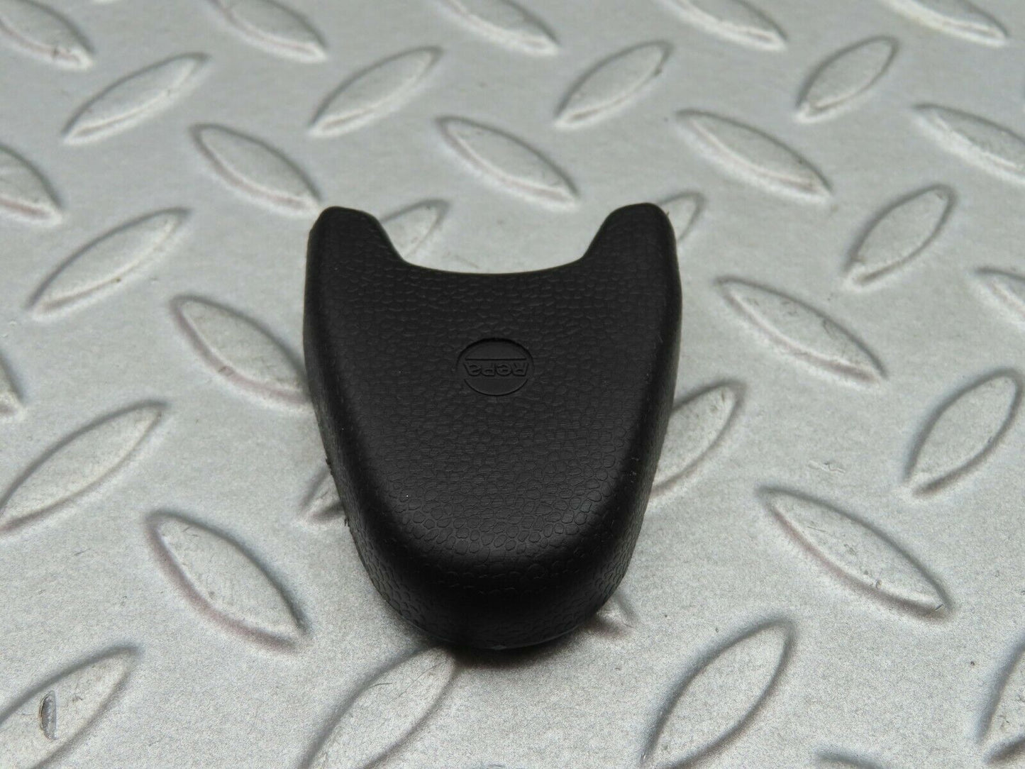 5737 Mercedes-Benz W123 200 Seat Belt Plastic Cap 0008680430