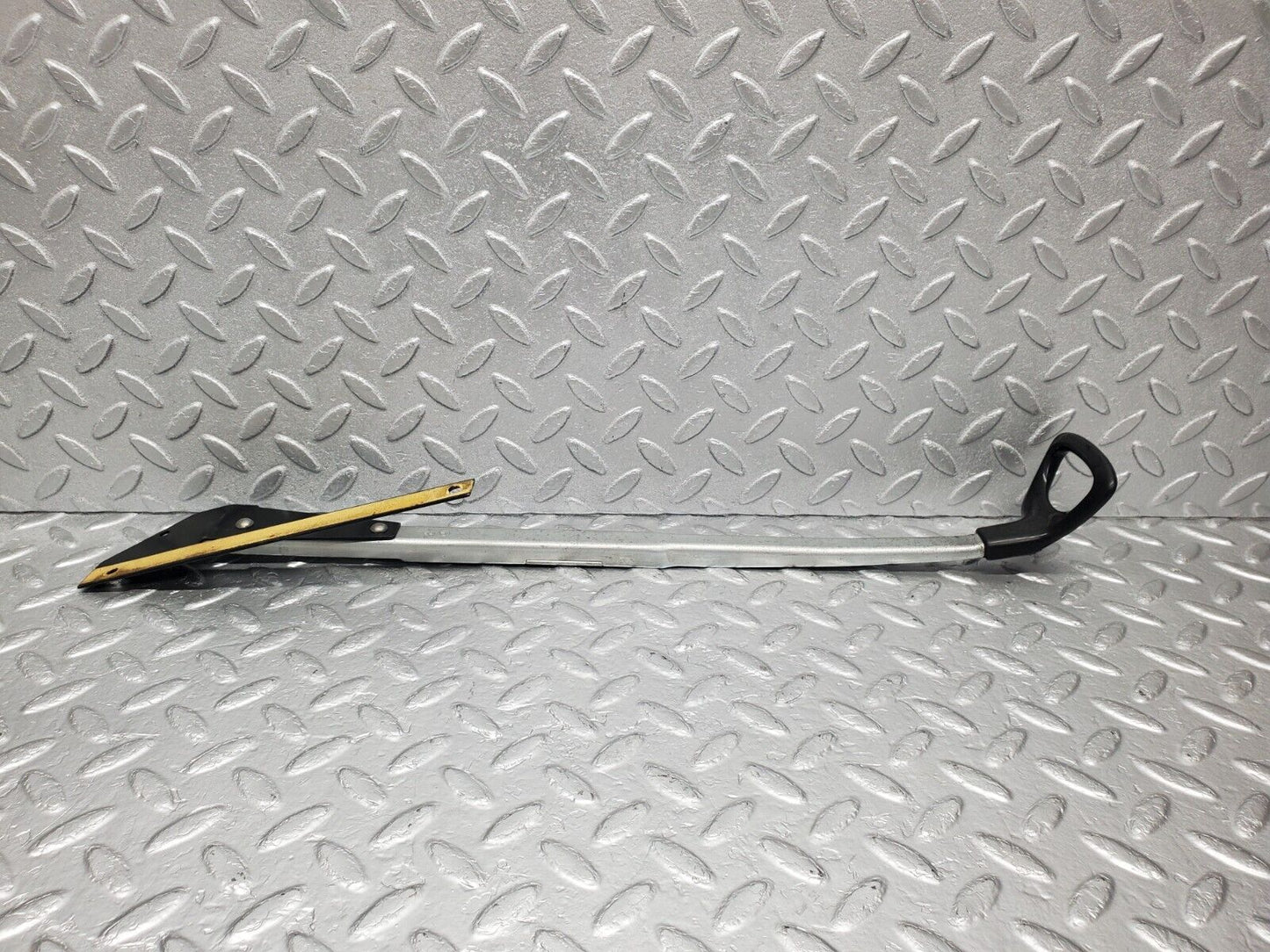 46625 Mercedes-Benz C123 280CE Coupe Front Left Seat Sliding Adjust Handle