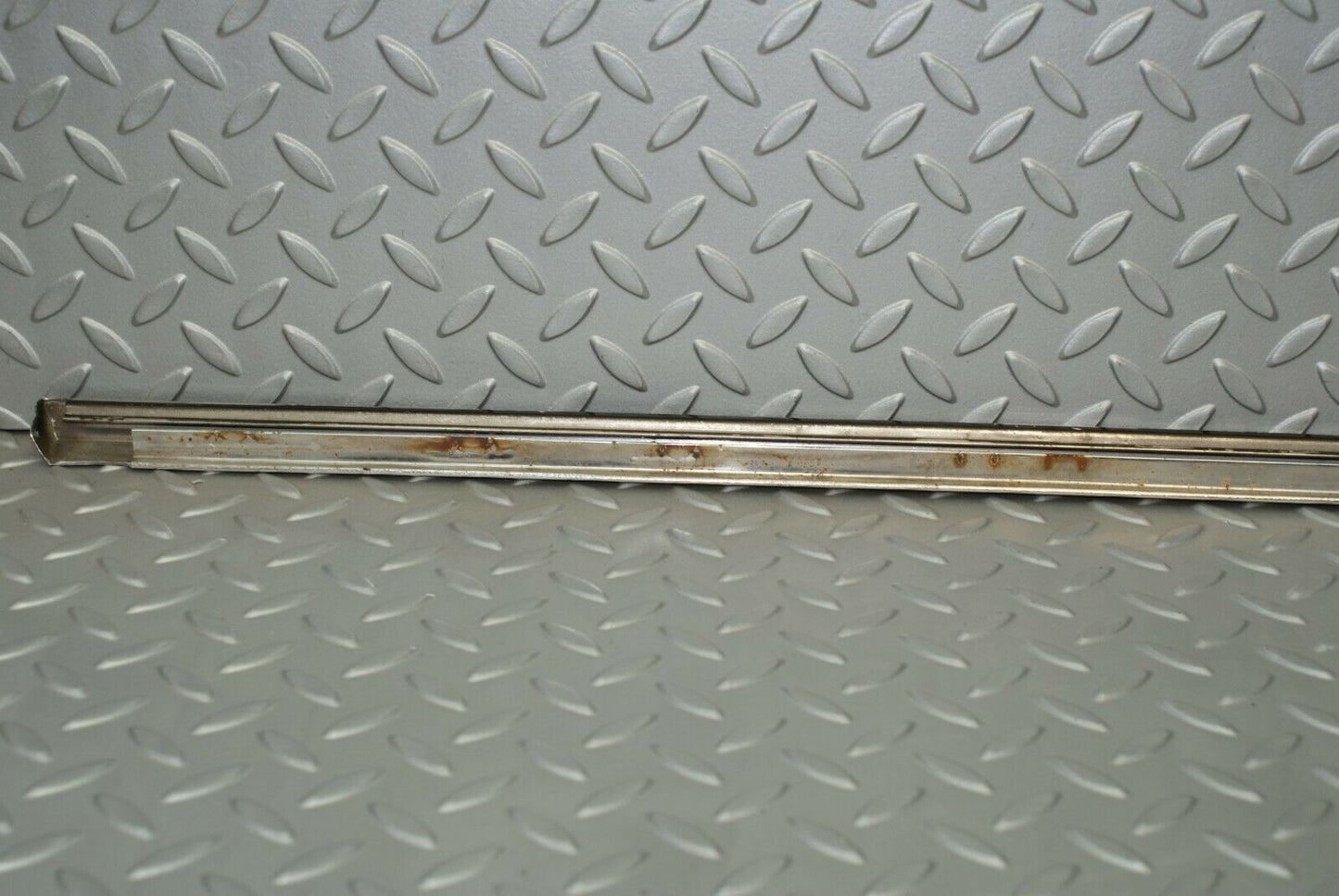 3123 Mercedes-Benz W115 220D Rear Right Door Chrome Moulding Trim