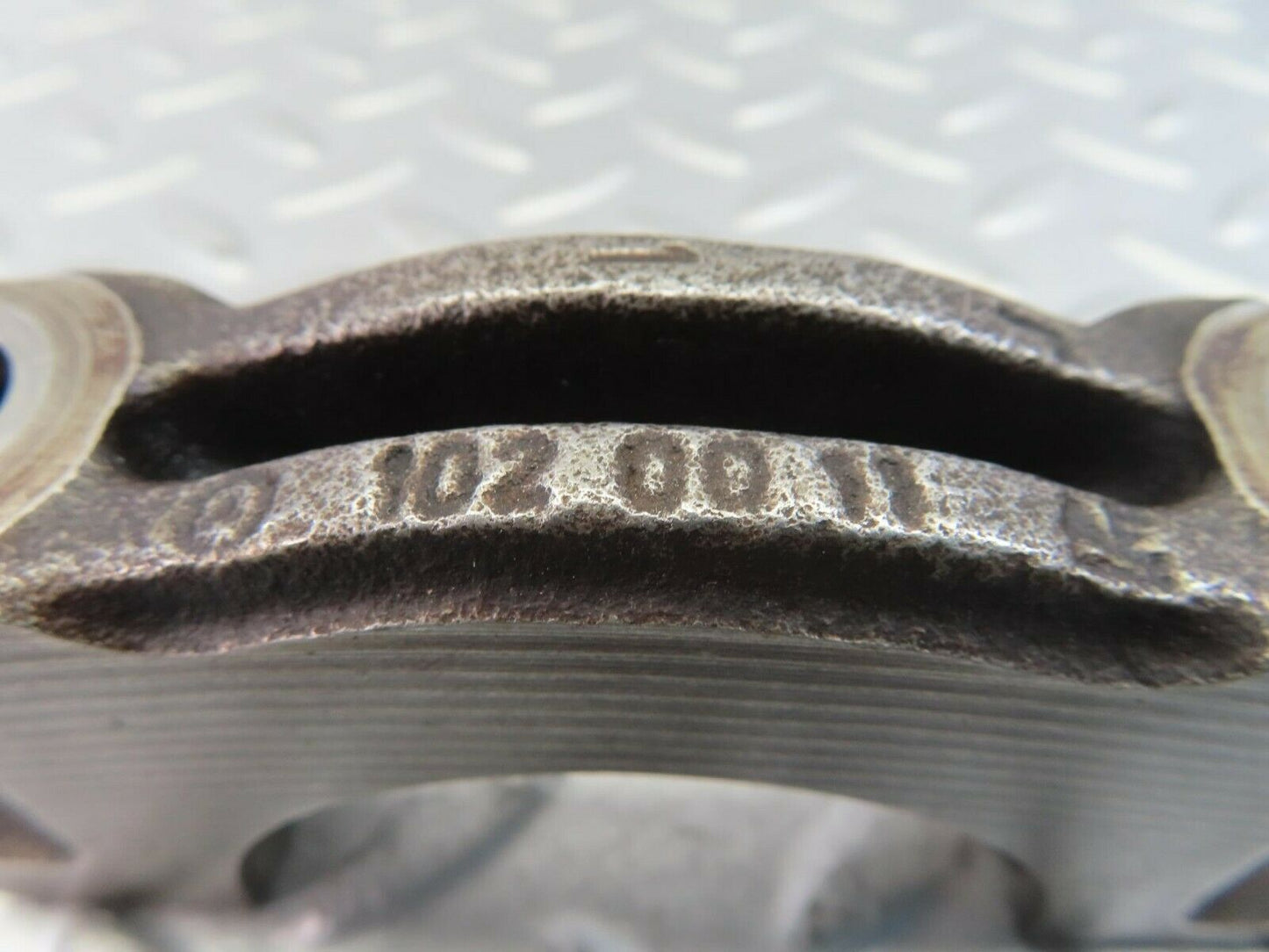 10130 Mercedes-Benz C123 230CE Coupe Crankshaft Bearing Holder Block 1020011