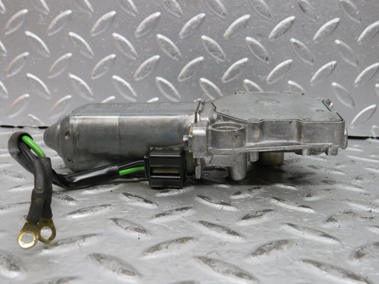 27664 Mercedes-Benz S124 300TE Window Regulator Motor Left Bosch 0130821284