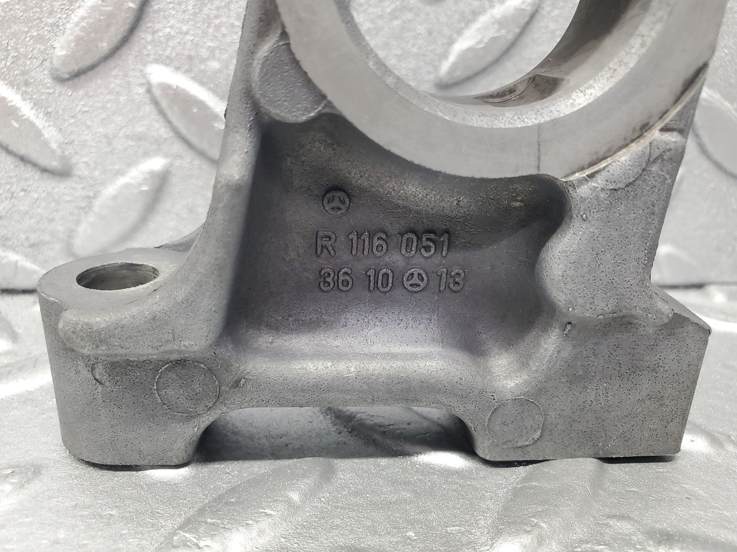 W126 Coupe camshaft tower bearing used OEM